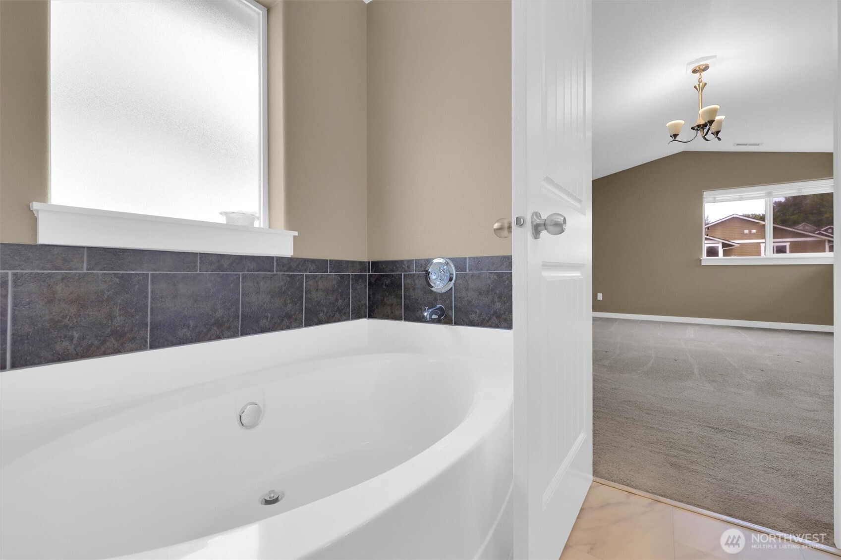 Puyallup, Washington, 98375, United States, 4 Bedrooms Bedrooms, ,3 BathroomsBathrooms,Residential,For Sale,1983972