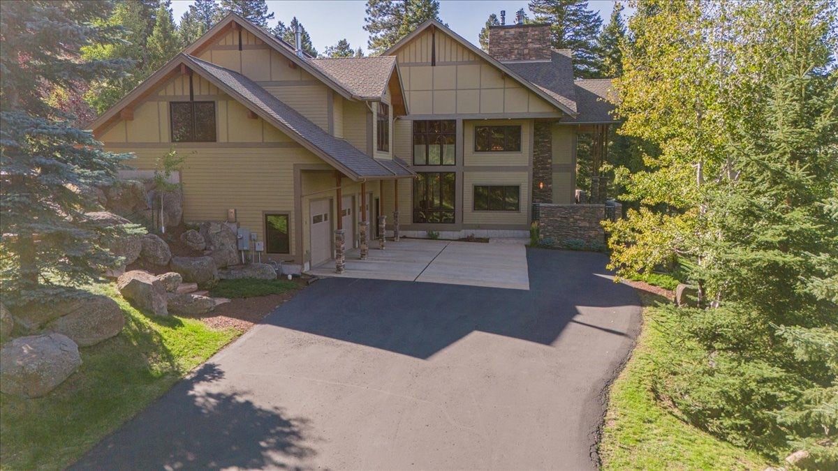 Clancy, Montana, 59634, United States, 6 Bedrooms Bedrooms, ,5 BathroomsBathrooms,Residential,For Sale,1873825
