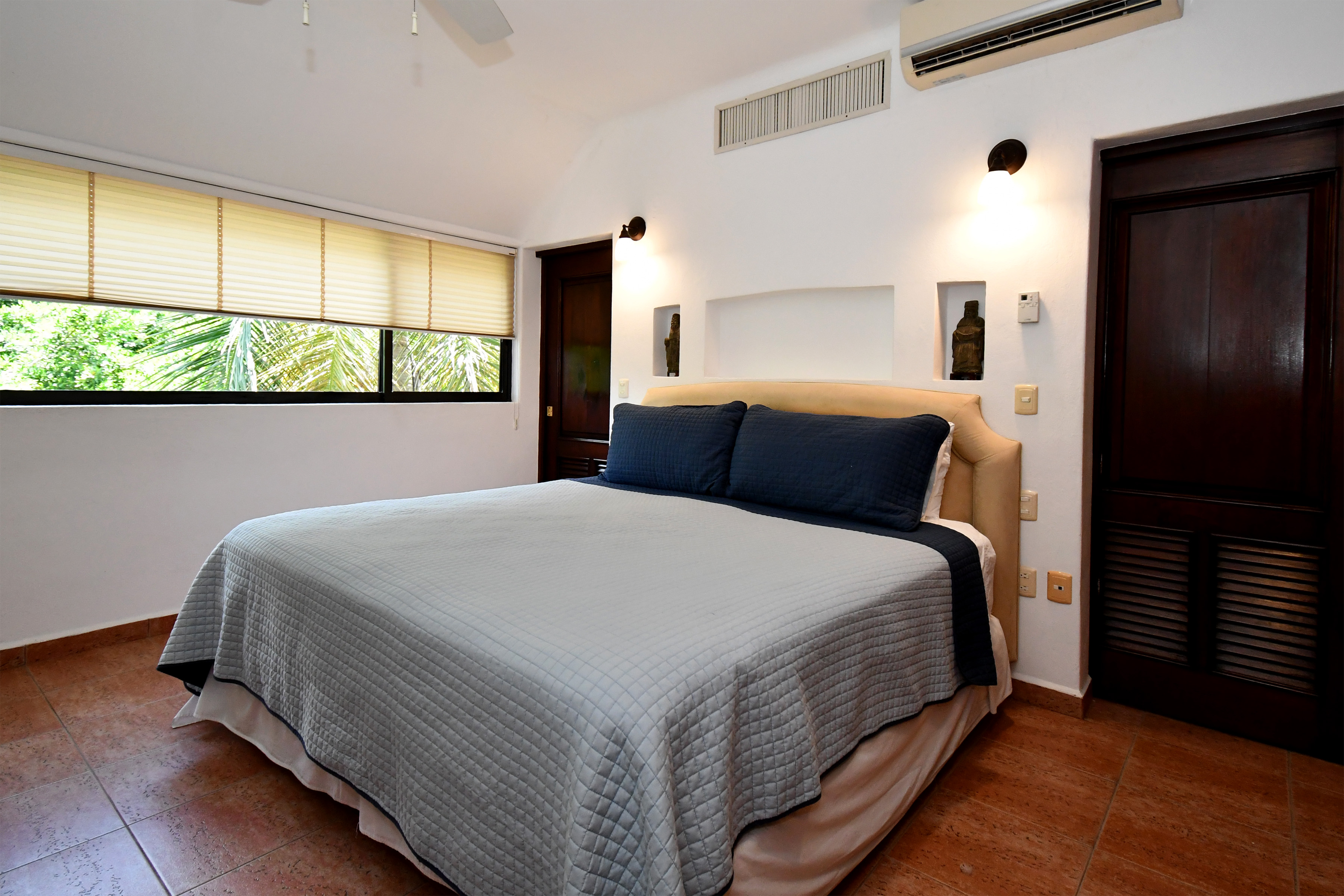  Royal Palms Condo - 物件實景
