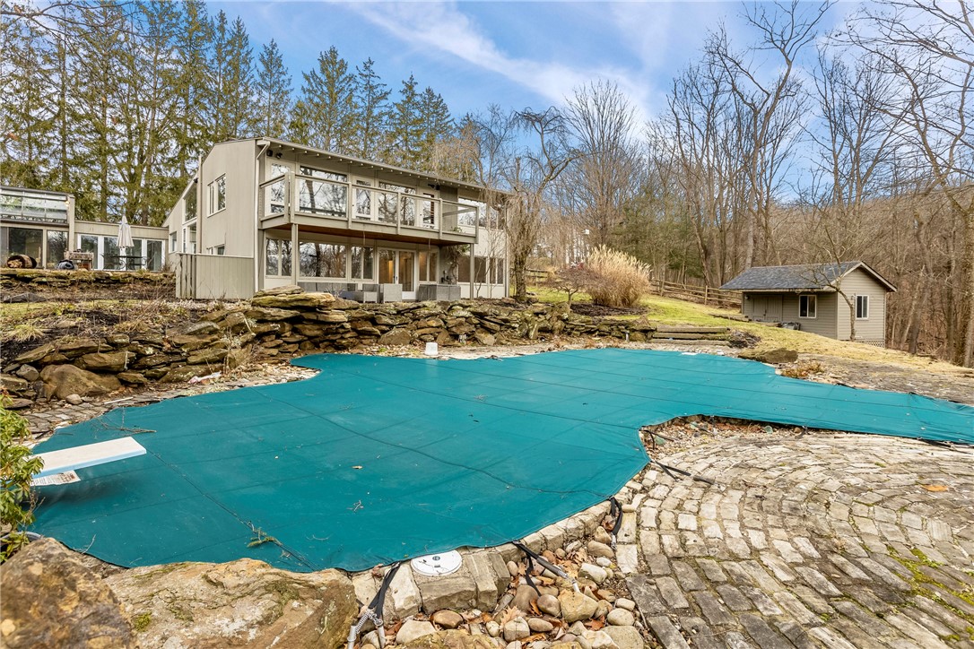 Fox Chapel, Pennsylvania, 15215, United States, 4 Bedrooms Bedrooms, ,5 BathroomsBathrooms,Residential,For Sale,1927245
