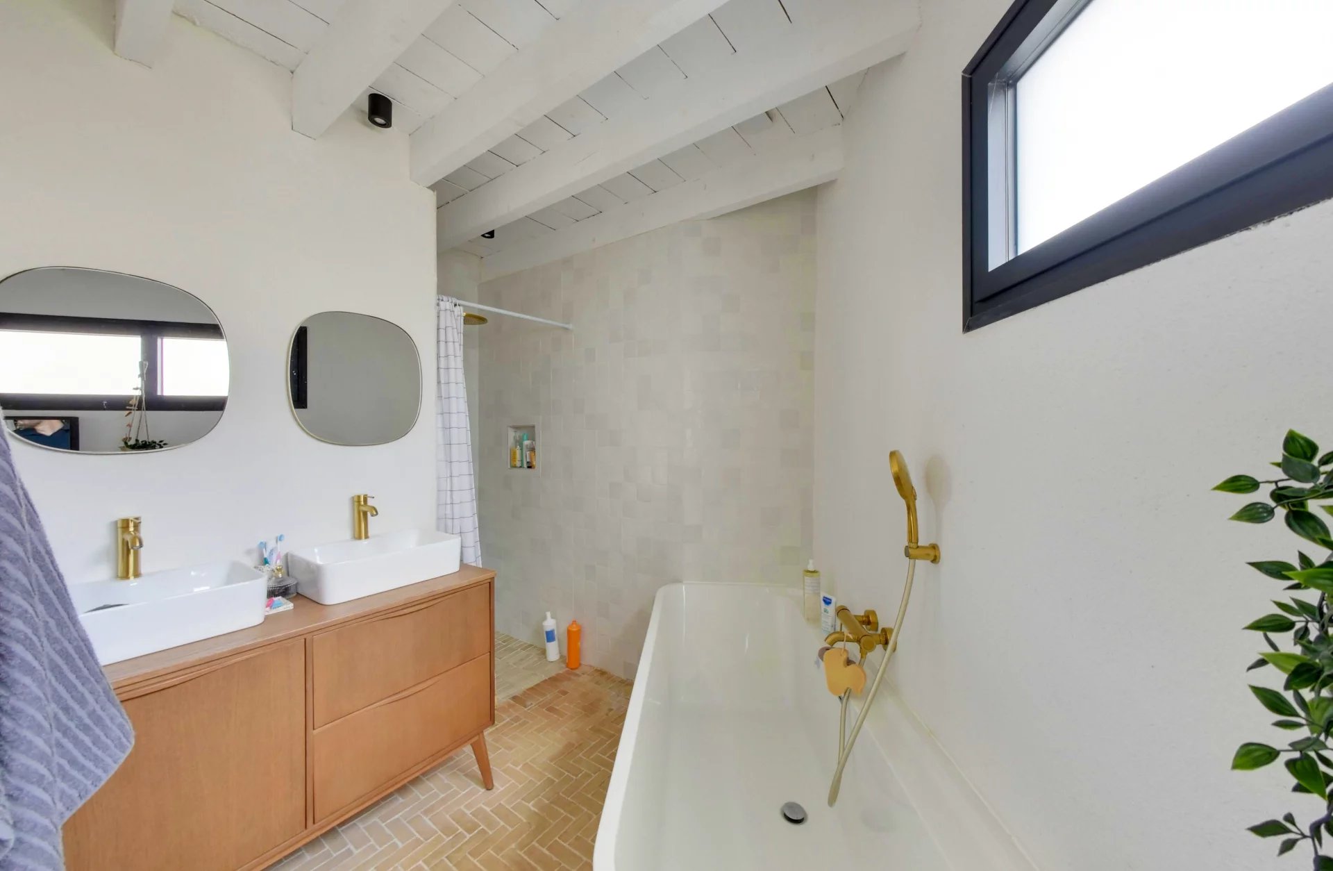 Canet-en-Roussillon, Occitanie, 66140, FR, 4 Bedrooms Bedrooms, ,3 BathroomsBathrooms,Residential,For Sale,1942229