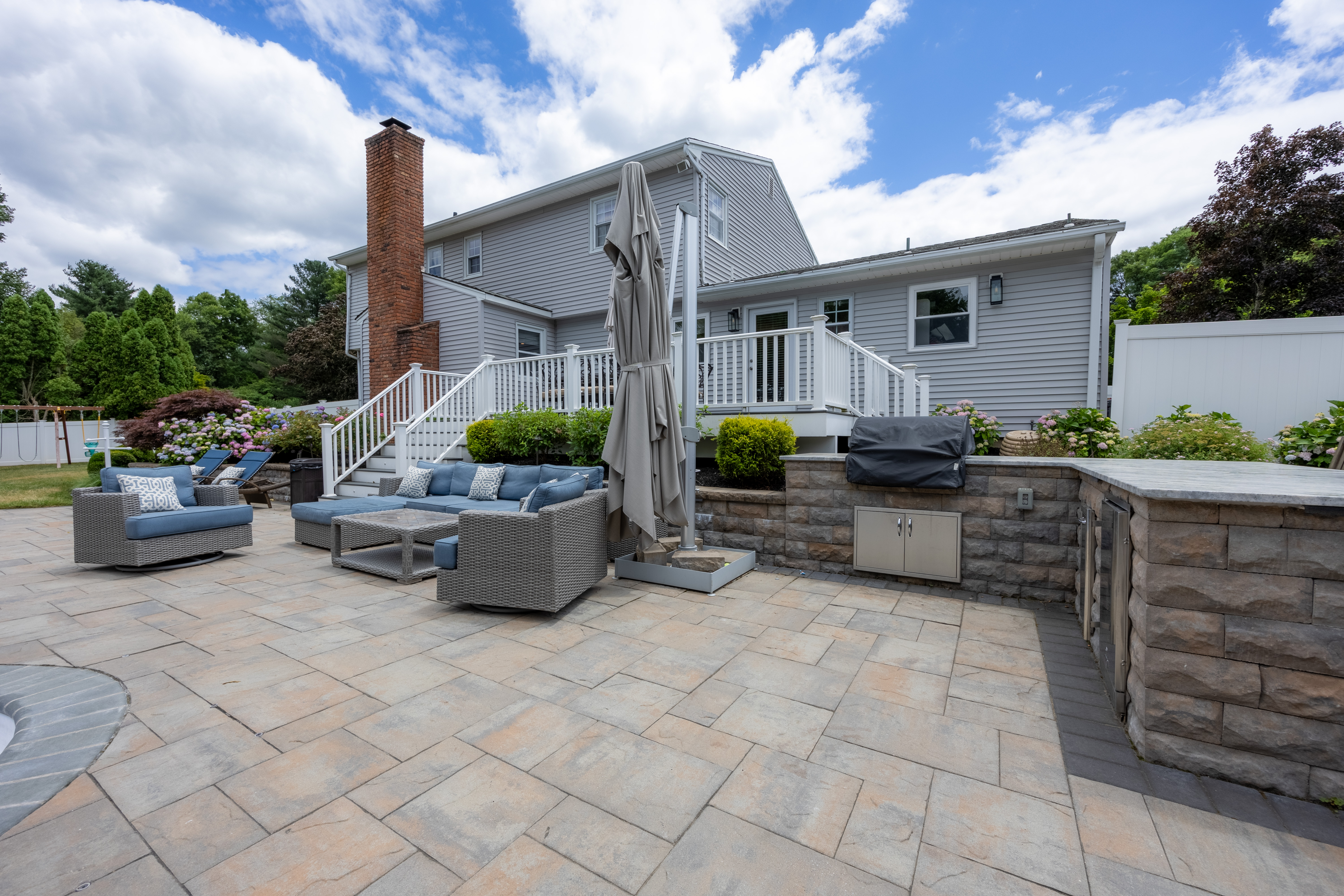 Montville Twp., New Jersey, 07082, United States, 4 Bedrooms Bedrooms, ,3 BathroomsBathrooms,Residential,For Sale,1979871