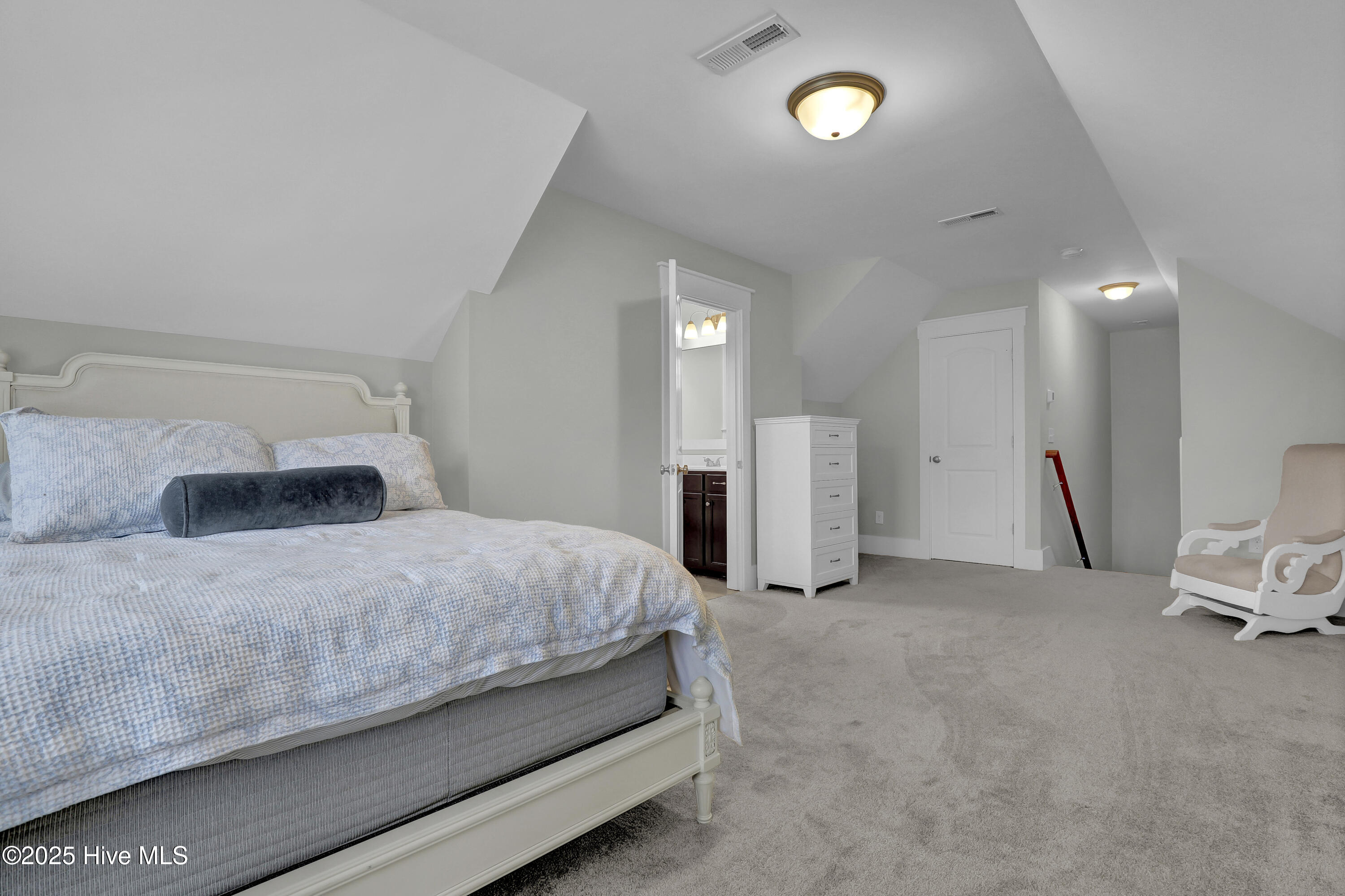 Hampstead, North Carolina, 28443, United States, 3 Bedrooms Bedrooms, ,3 BathroomsBathrooms,Residential,For Sale,1968029