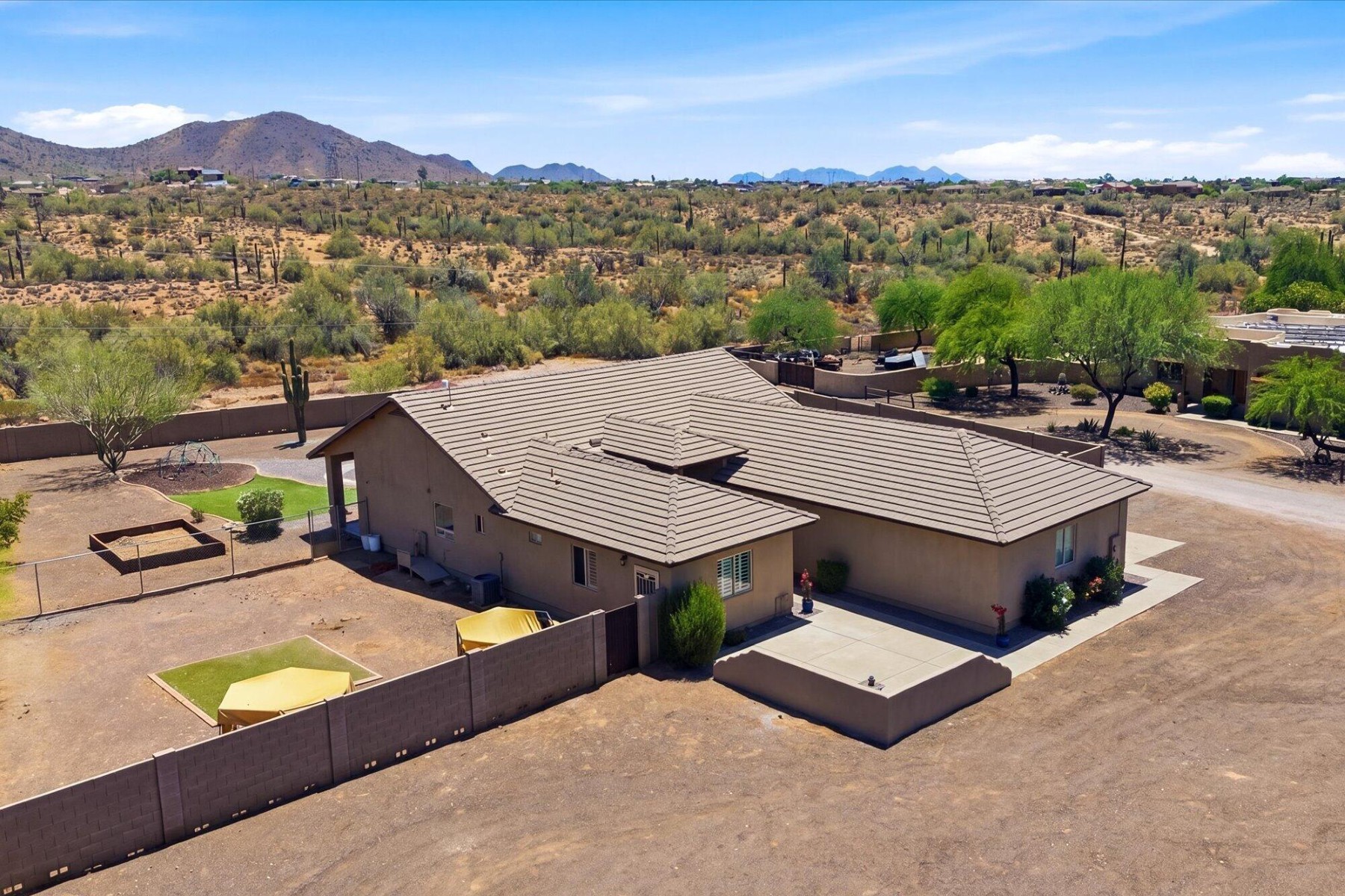  40724 N Central Avenue  Phoenix, AZ - 物件實景