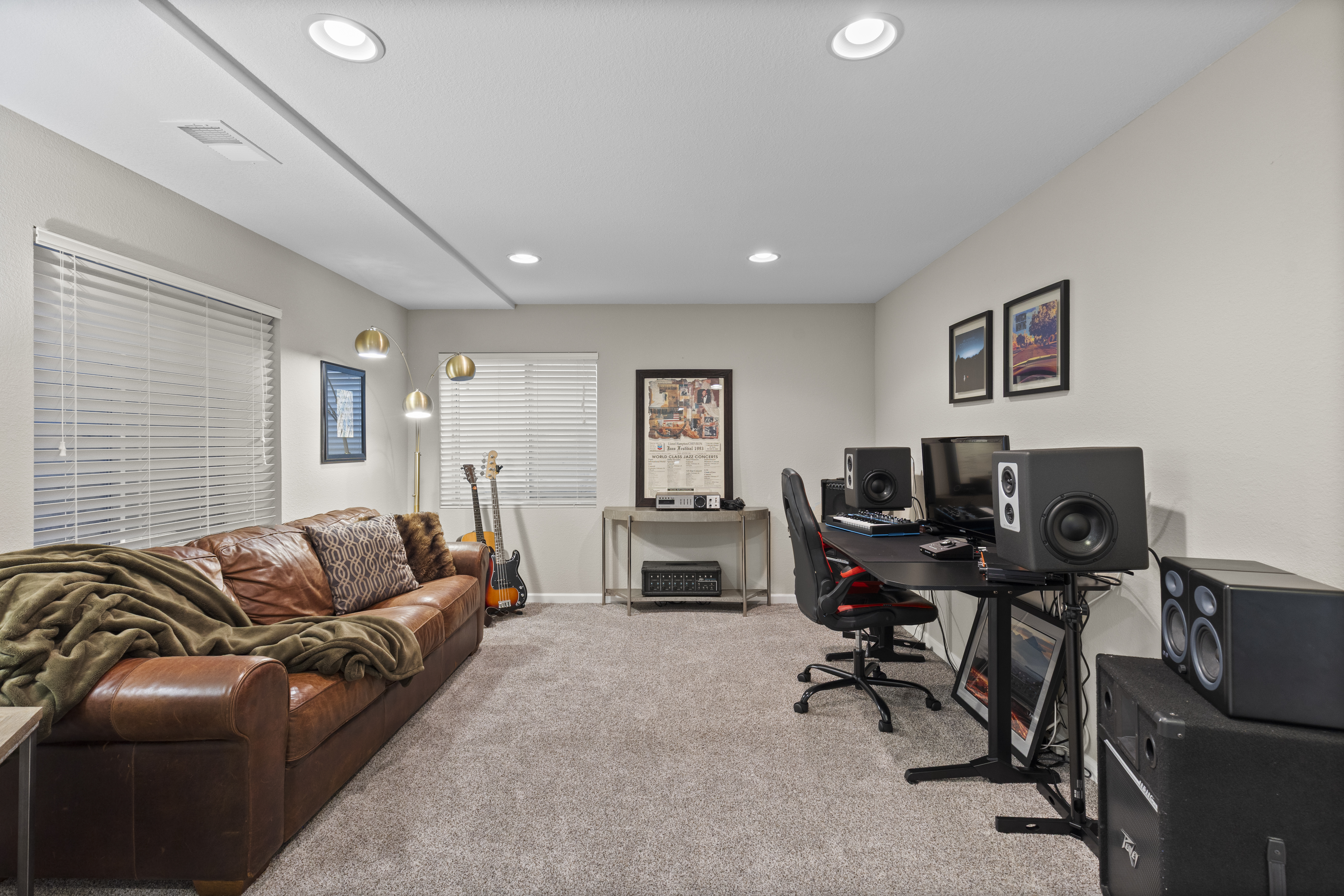  PRIME LOWRY LOCATION  UPDATED & METICULOUSLY MAINTAINED - 物件實景