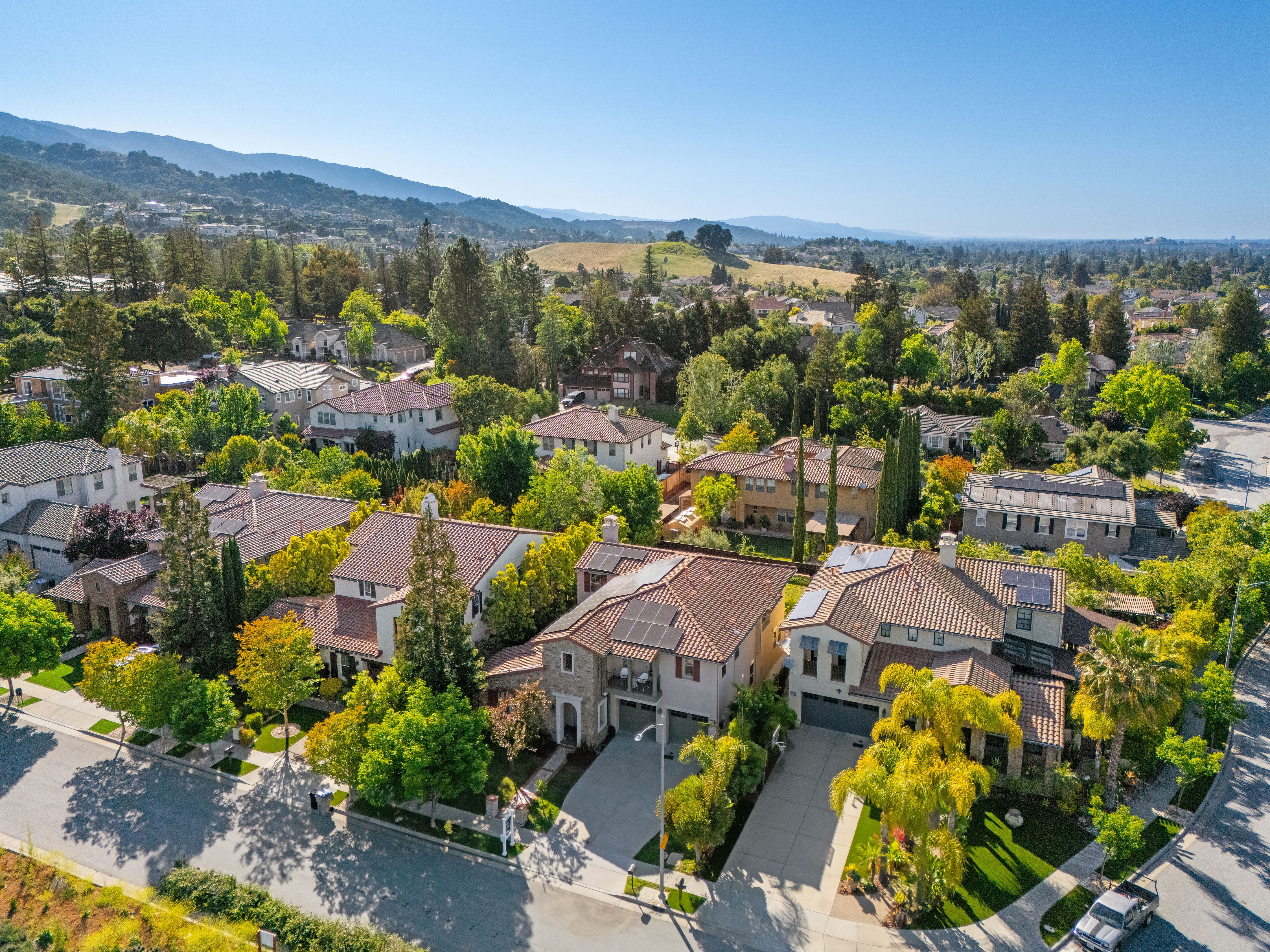  Elegant Almaden Valley Retreat With Scenic Foothill Views - 物件實景