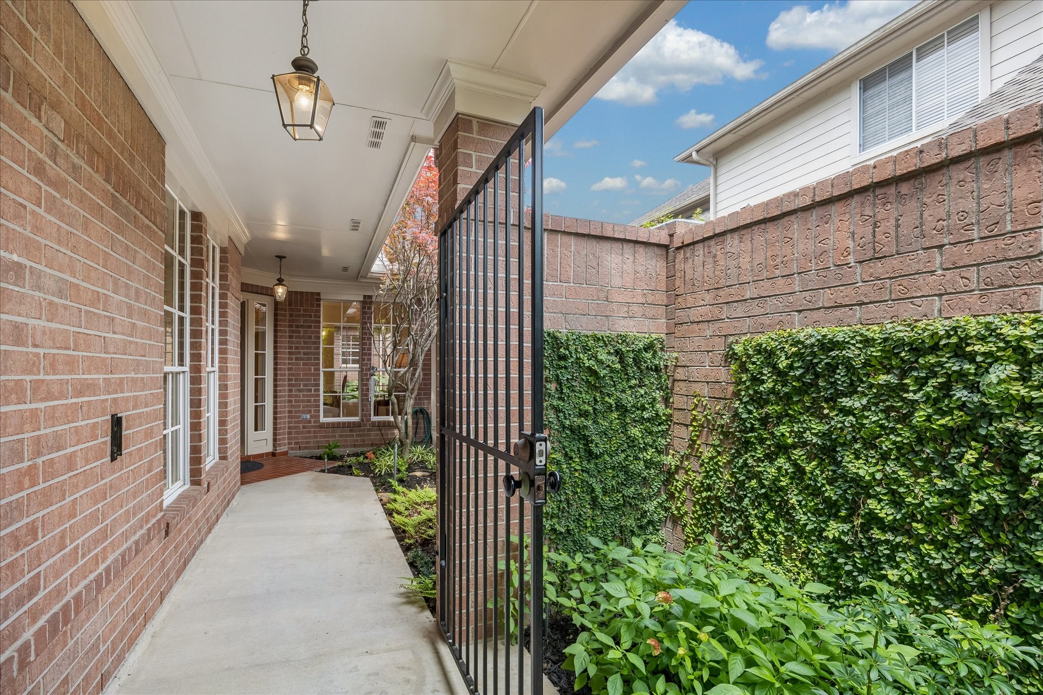  13814 Aspen Cove Drive - 物件實景