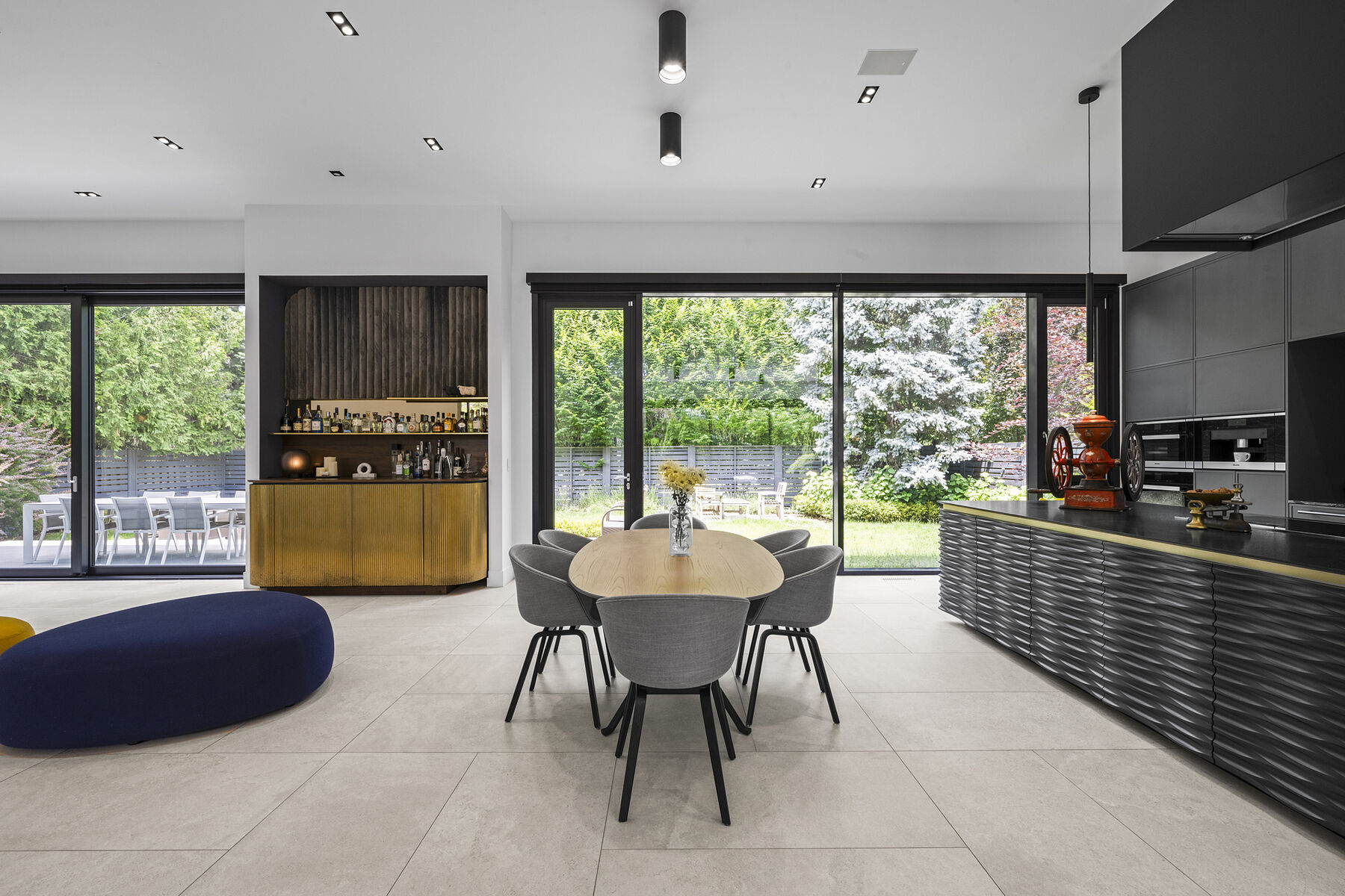  Bezier Curve House - 物件實景