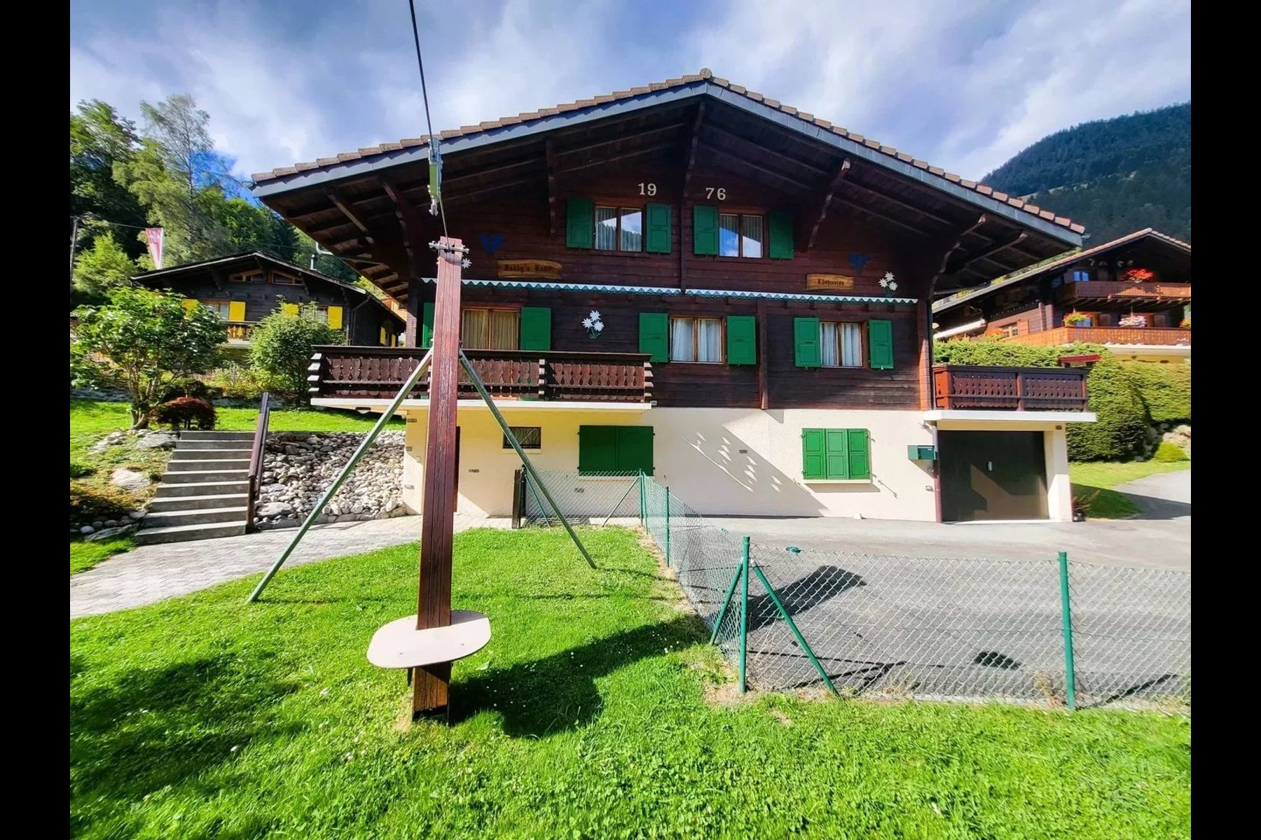  Spacious, perfectly maintained 6.5-room chalet with garden - 物件實景