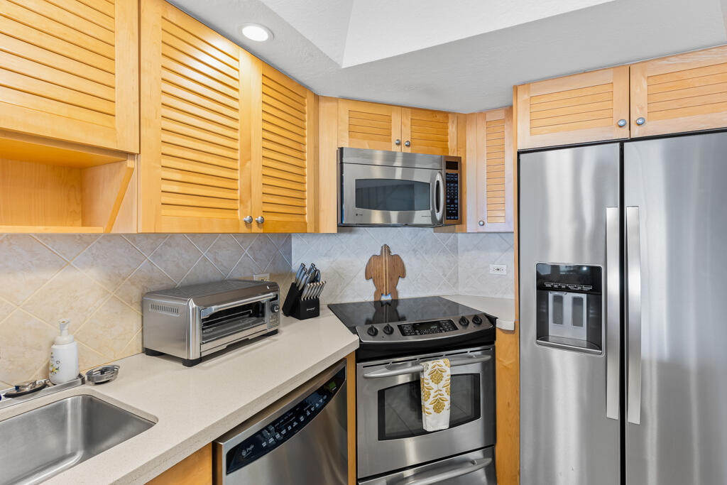 1133 W Ocean Drive, 7, KEY COLONY, Florida, 33051, United States, 3 Bedrooms Bedrooms, ,3 BathroomsBathrooms,Residential,For Sale,1133 W Ocean Drive, 7,1655826