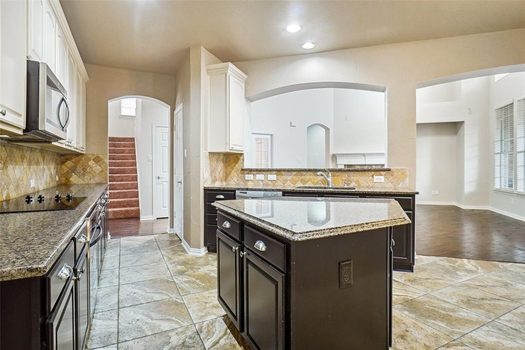 Flower Mound, Texas, 75022, United States, 5 Bedrooms Bedrooms, ,4 BathroomsBathrooms,Residential,For Sale,1836175