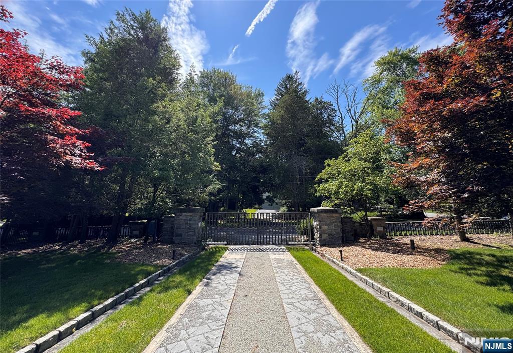 64 Stony Ridge Road, Saddle River, New Jersey, 07458, United States, 5 Bedrooms Bedrooms, ,8 BathroomsBathrooms,Residential,For Sale,64 Stony Ridge Road,1172438