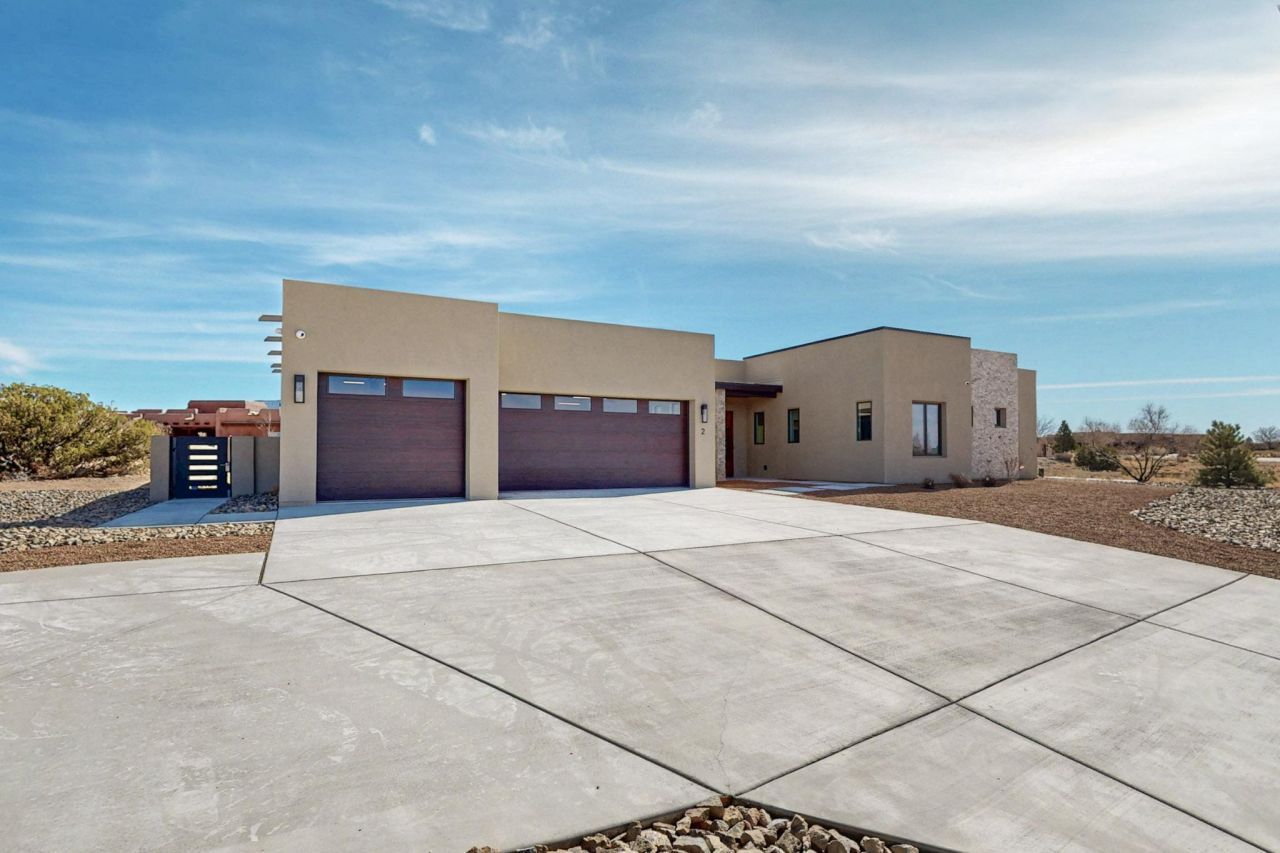 Placitas, New Mexico, 87043, United States, 3 Bedrooms Bedrooms, ,4 BathroomsBathrooms,Residential,For Sale,1903548