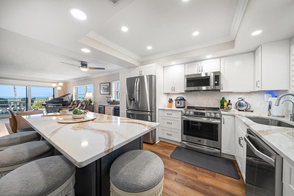 Clearwater Beach, Florida, 33767, United States, 2 Bedrooms Bedrooms, ,2 BathroomsBathrooms,Residential,For Sale,1912090