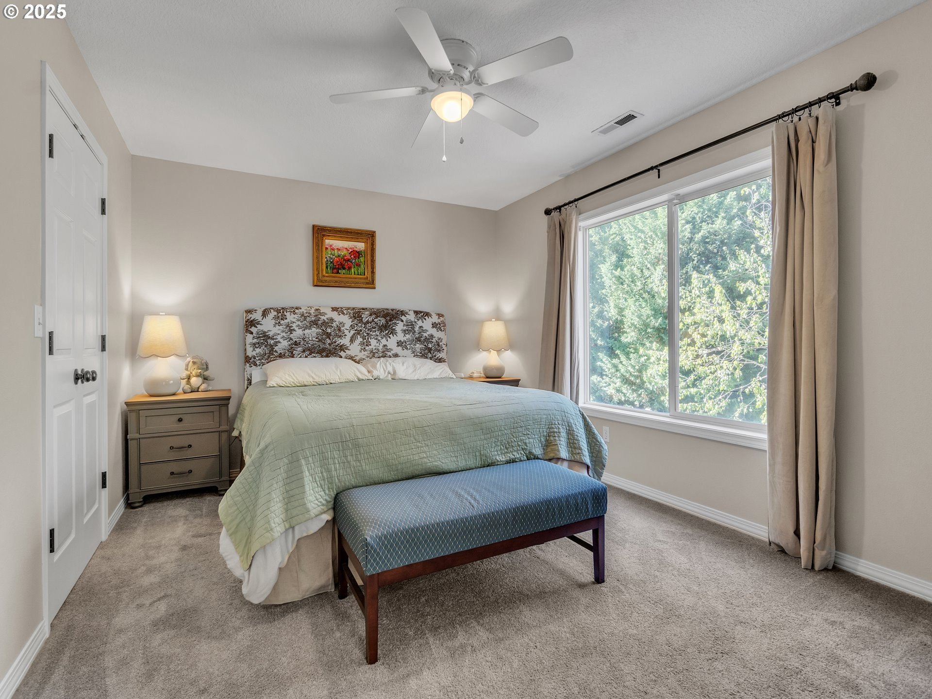 Newberg, Oregon, 97132, United States, 4 Bedrooms Bedrooms, ,3 BathroomsBathrooms,Residential,For Sale,1962580