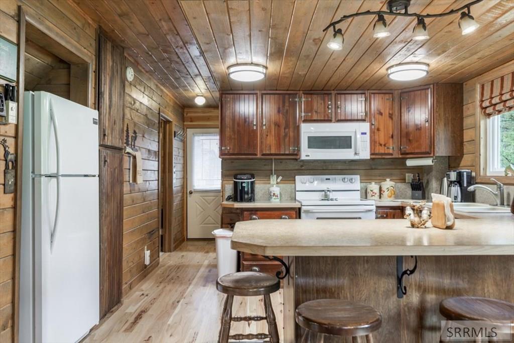 ISLAND PARK, Idaho, 83429, United States, 3 Bedrooms Bedrooms, ,2 BathroomsBathrooms,Residential,For Sale,2049198