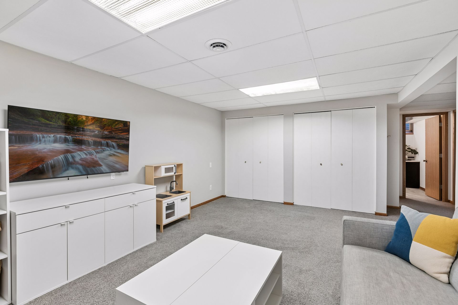  Bright Updated Home Near Parks and Snail Lake - 物件實景