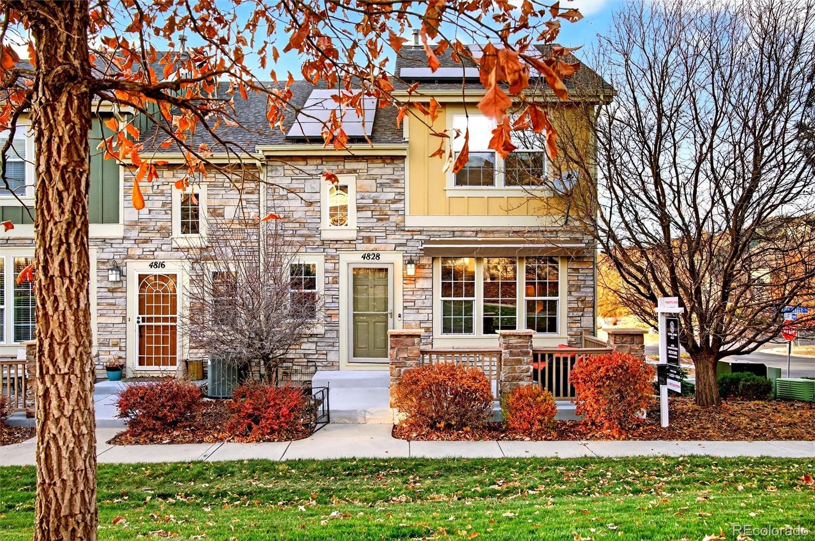 Castle Rock, Colorado, 80108, United States, 2 Bedrooms Bedrooms, ,3 BathroomsBathrooms,Residential,For Sale,1992912