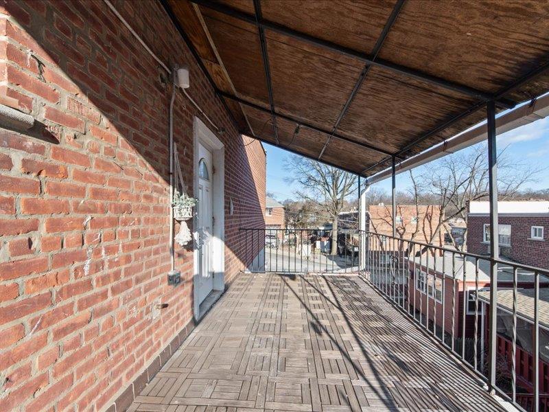 3511 McOwen Ave, Bronx, New York, 10475, United States, 5 Bedrooms Bedrooms, ,22 BathroomsBathrooms,Residential,For Sale,3511 McOwen Ave,1683900