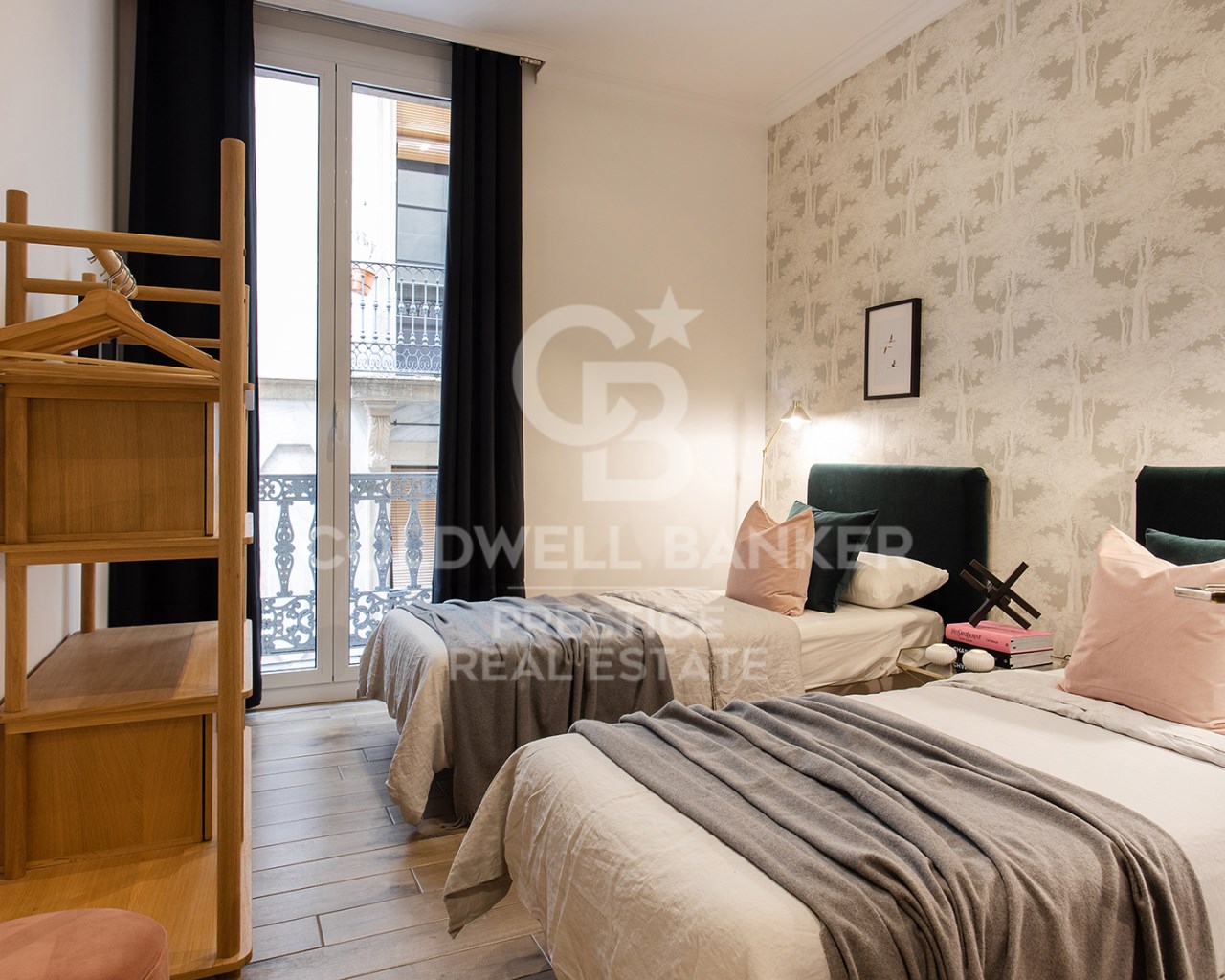 Barcelona, Catalonia, ES, 2 Bedrooms Bedrooms, ,2 BathroomsBathrooms,Residential,For Sale,1907348