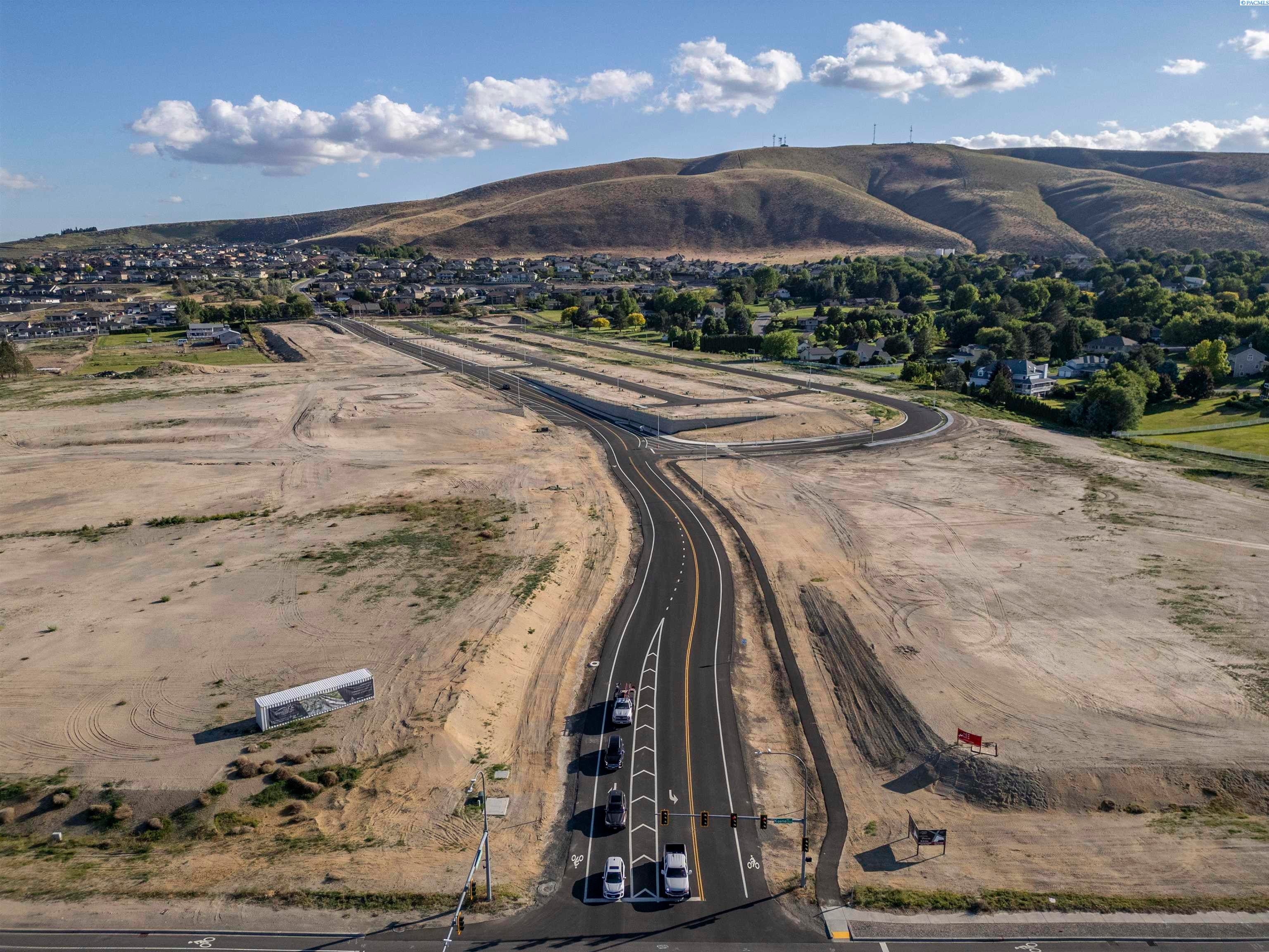 Richland, Washington, 99352, United States, 4 Bedrooms Bedrooms, ,2 BathroomsBathrooms,Residential,For Sale,1983141