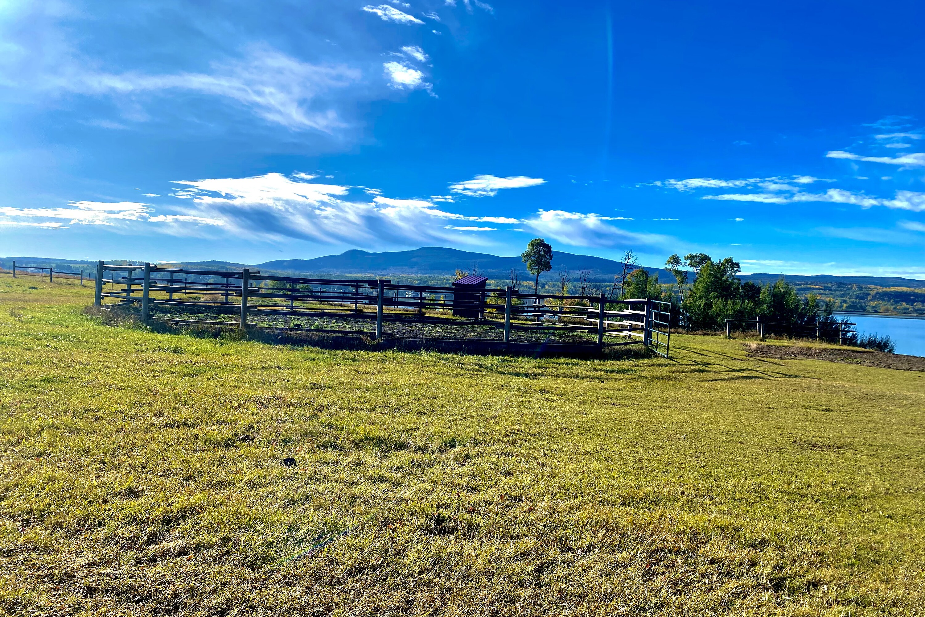  Waterfront Equestrian Living - 物件實景