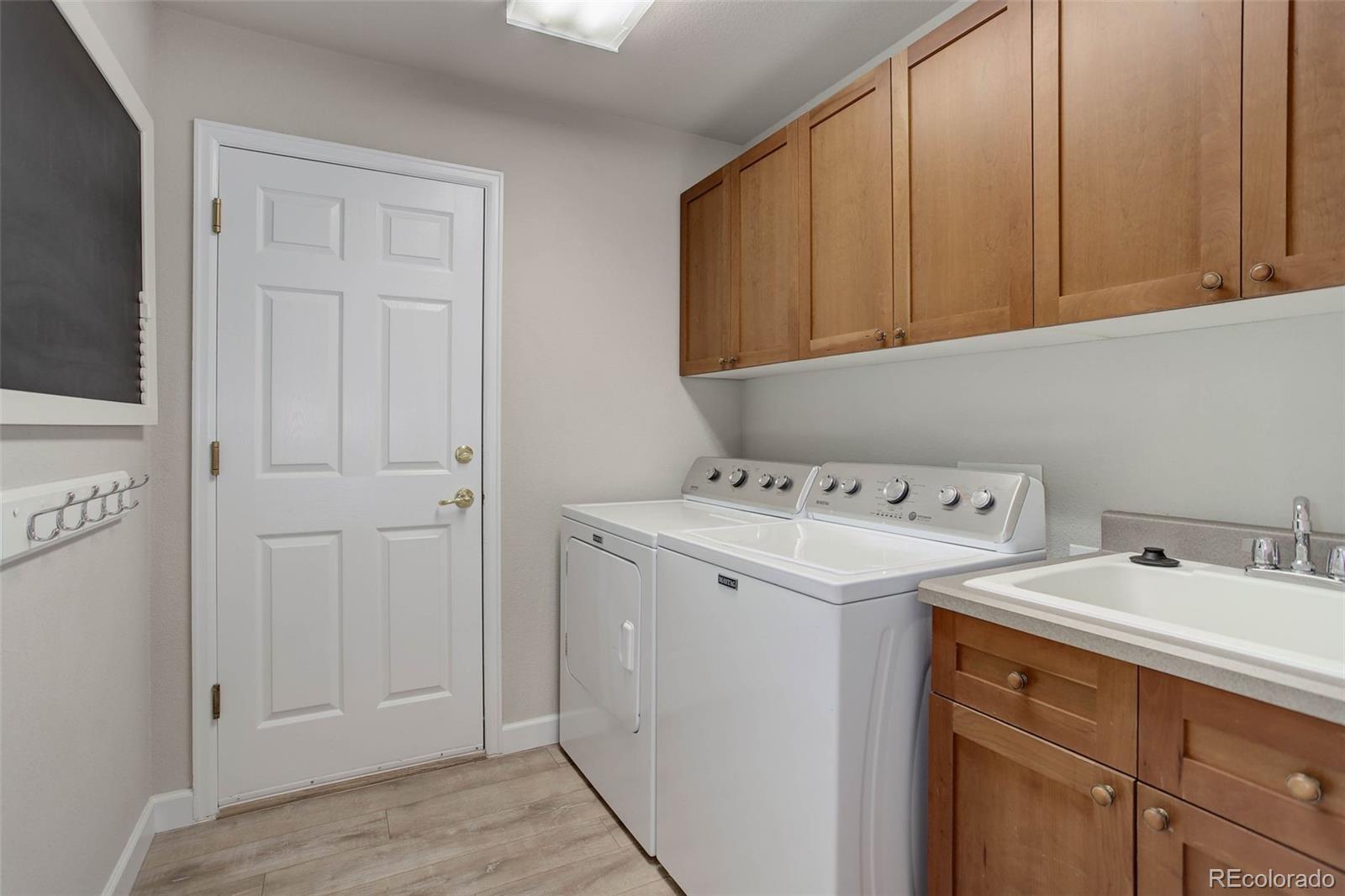 Broomfield, Colorado, 80023, United States, 5 Bedrooms Bedrooms, ,5 BathroomsBathrooms,Residential,For Sale,1846852