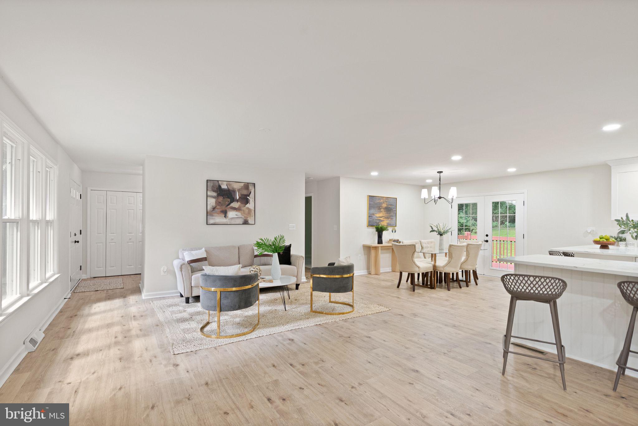 Woodbridge, Virginia, 22193, United States, 6 Bedrooms Bedrooms, ,3 BathroomsBathrooms,Residential,For Sale,1900588