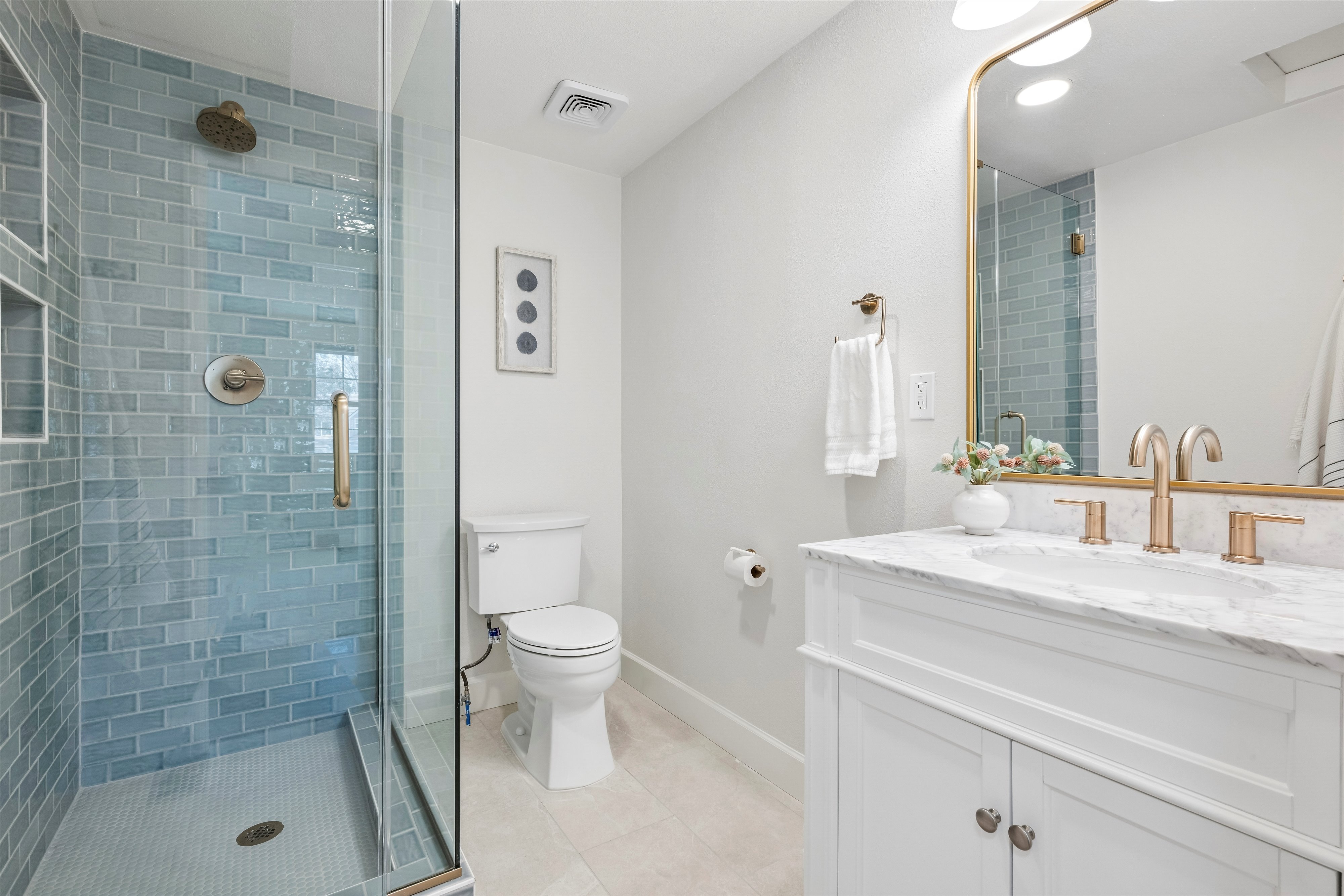  Beautifully Remodeled and Thoughtfully Expanded 5-bedroom, 4-bath Home - 物件實景