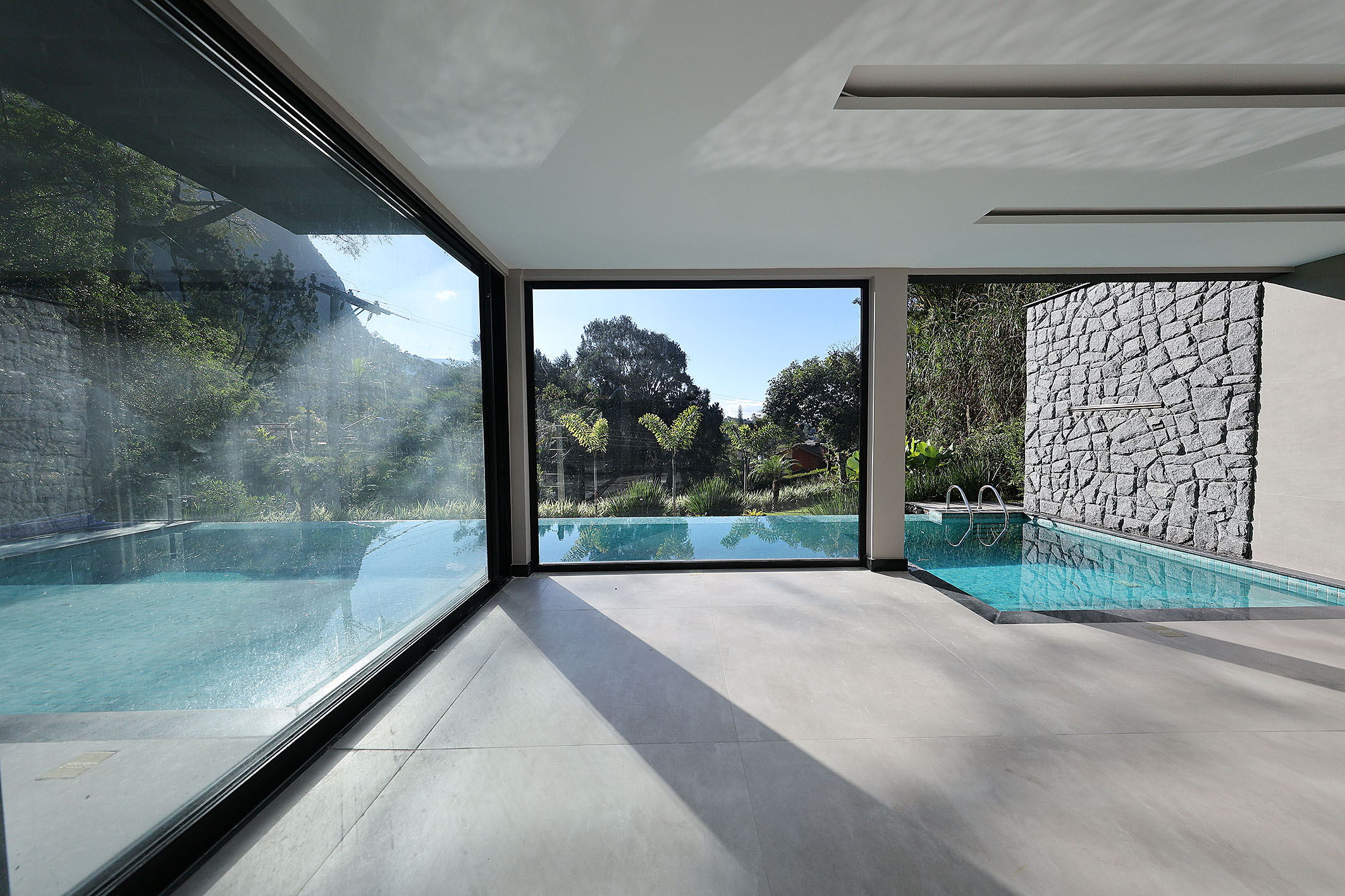  Newly built contemporary residence with panoramic views in gated community - 物件實景