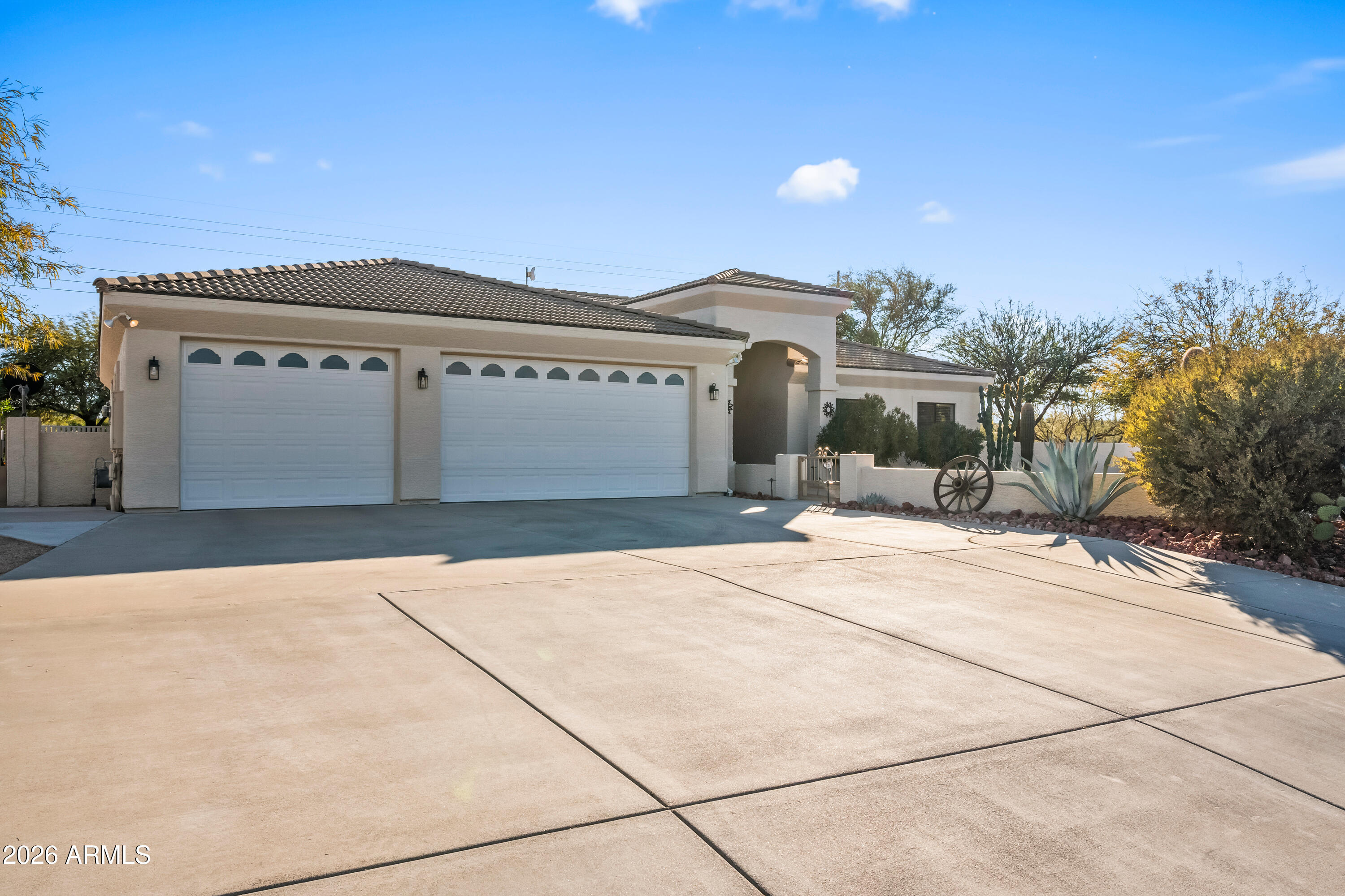 Wickenburg, Arizona, 85390, United States, 3 Bedrooms Bedrooms, ,2 BathroomsBathrooms,Residential,For Sale,2012620