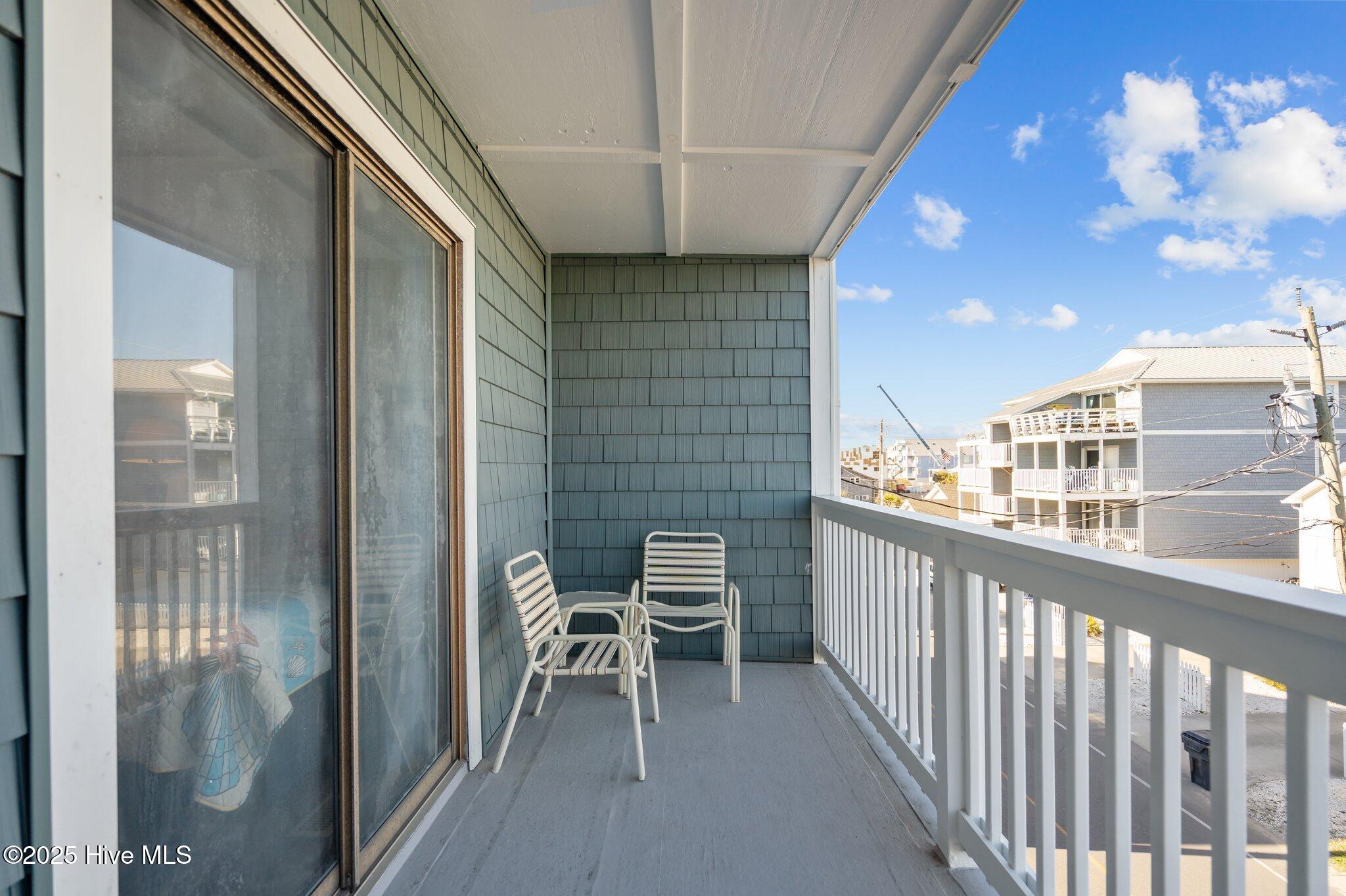 Carolina Beach, North Carolina, 28428, United States, 3 Bedrooms Bedrooms, ,2 BathroomsBathrooms,Residential,For Sale,1974214