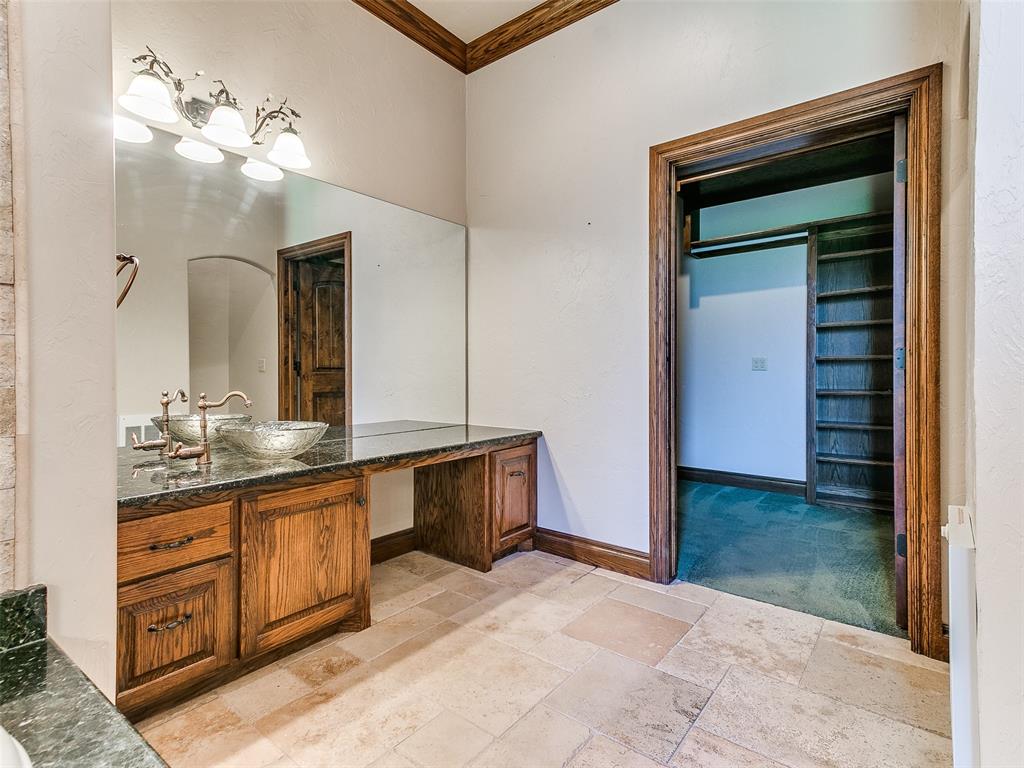 Choctaw, Oklahoma, 73020, United States, 4 Bedrooms Bedrooms, ,5 BathroomsBathrooms,Residential,For Sale,1978784