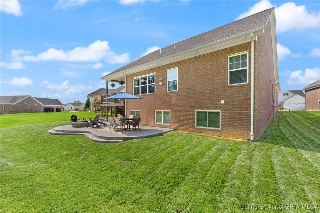 Henryville, Indiana, 47126, United States, 4 Bedrooms Bedrooms, ,3 BathroomsBathrooms,Residential,For Sale,1876326