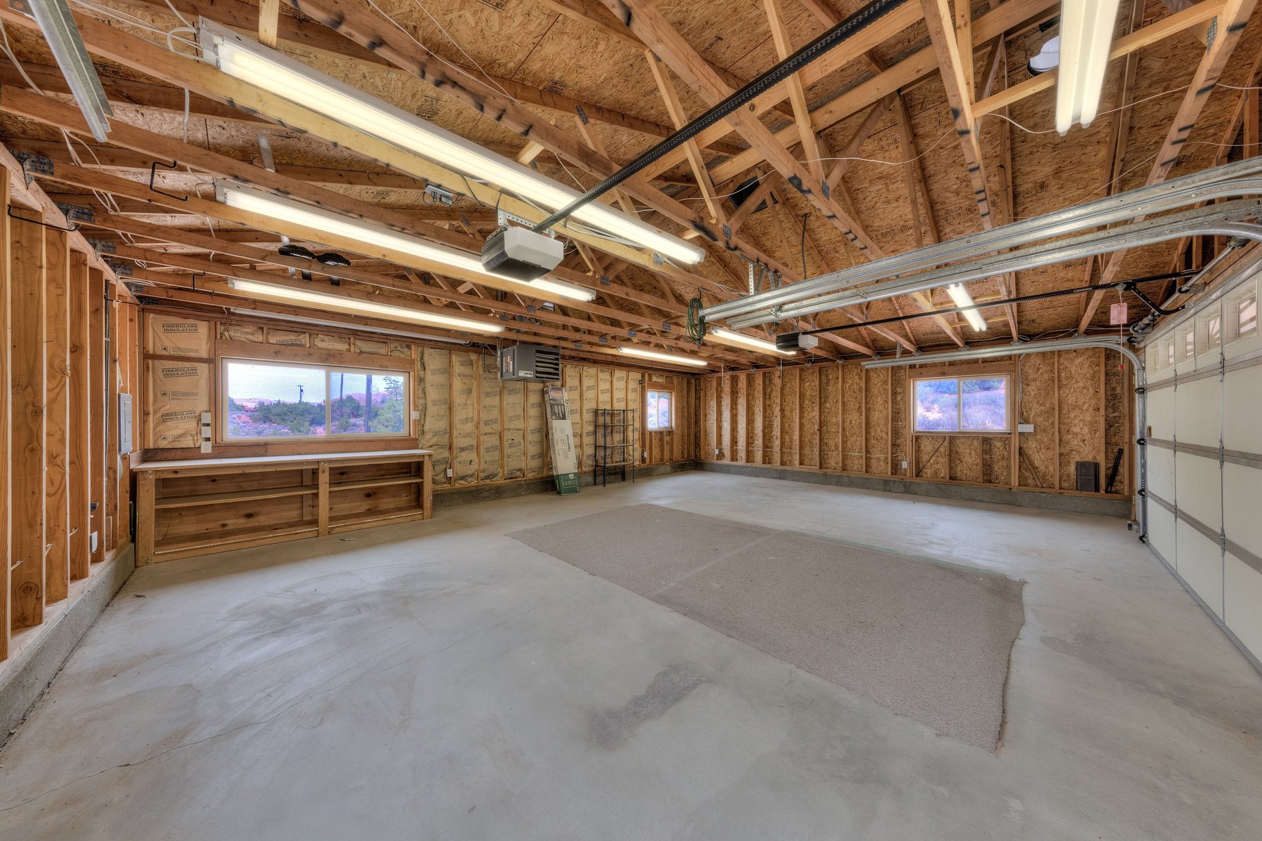  Room for Your Toys 3-Car Garage, Carport & Scenic Views - 物件實景
