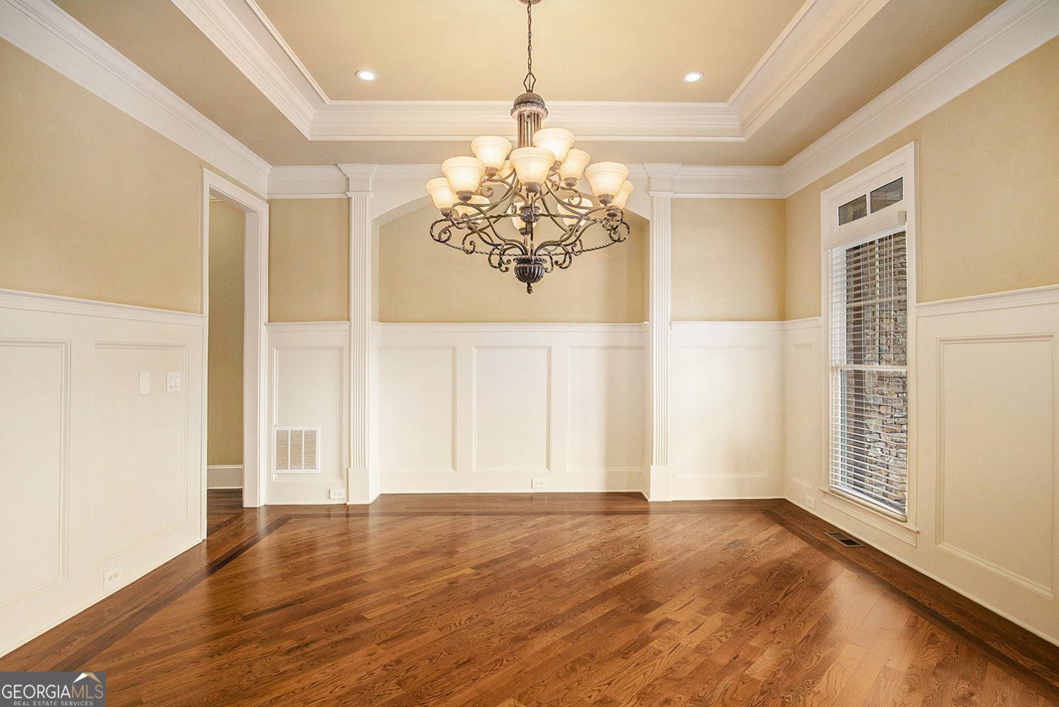 Buford, Georgia, 30519, United States, 5 Bedrooms Bedrooms, ,4 BathroomsBathrooms,Residential,For Sale,1922556