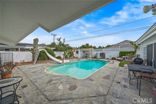 Garden Grove, California, 92841, United States, 4 Bedrooms Bedrooms, ,3 BathroomsBathrooms,Residential,For Sale,1980763