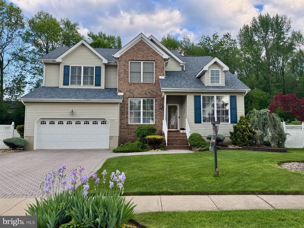 Monmouth Junction, New Jersey, 08852, United States, 4 Bedrooms Bedrooms, ,3 BathroomsBathrooms,Residential,For Sale,1869569