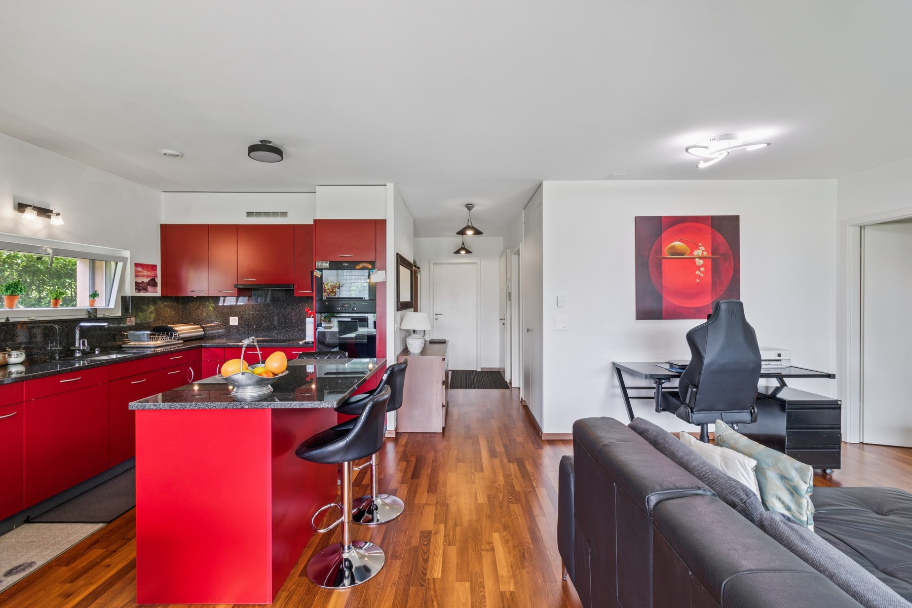  Bright 3.5-room apartment with a 100 m² garden. - 物件實景