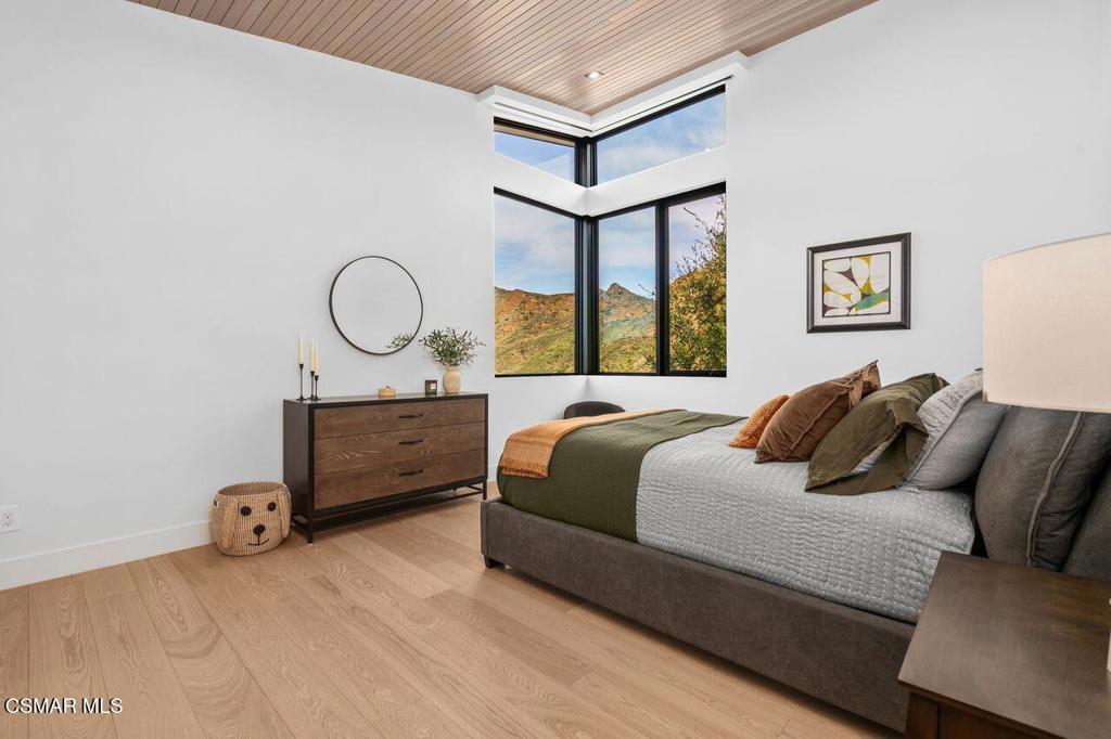 Malibu, California, 90265, United States, 4 Bedrooms Bedrooms, ,3 BathroomsBathrooms,Residential,For Sale,1732105