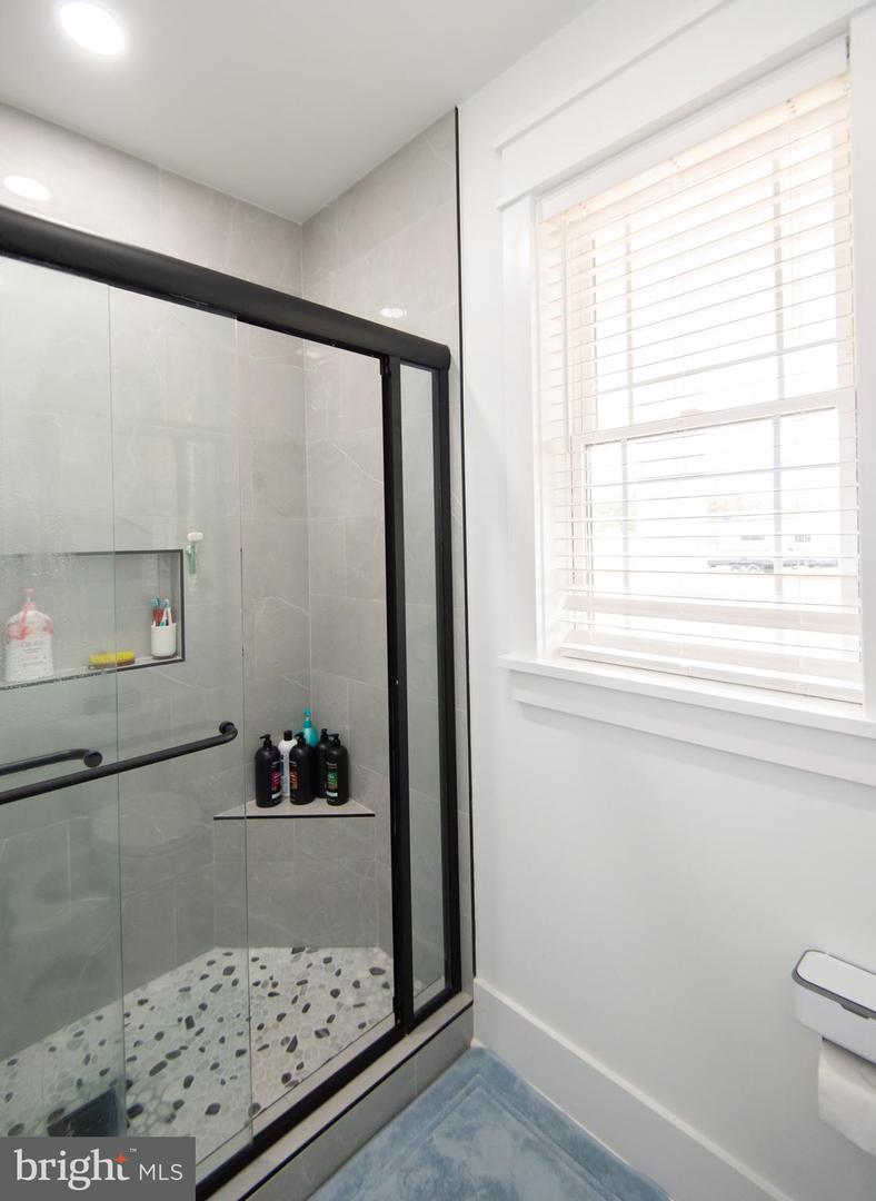 Delmar, Maryland, 21875, United States, 4 Bedrooms Bedrooms, ,4 BathroomsBathrooms,Residential,For Sale,1992058