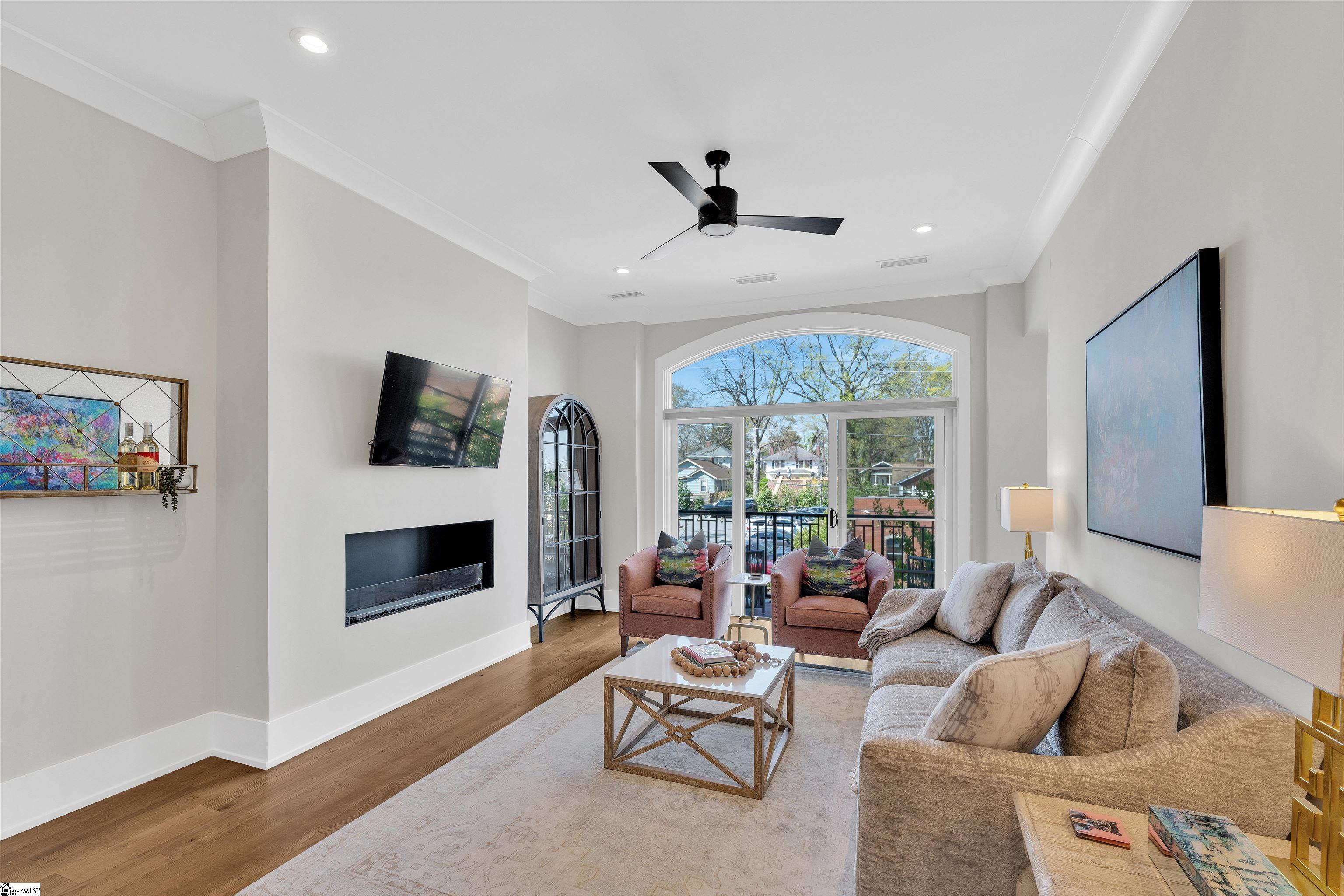 Greenville, South Carolina, 29601, United States, 1 Bedroom Bedrooms, ,2 BathroomsBathrooms,Residential,For Sale,1752765