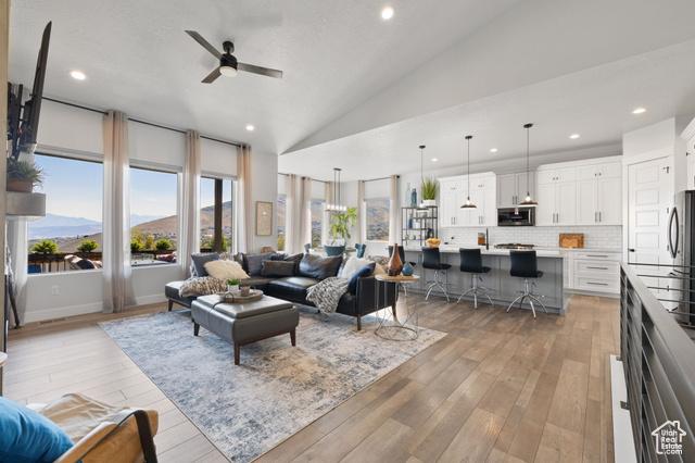 Herriman, Utah, 84096, United States, 3 Bedrooms Bedrooms, ,3 BathroomsBathrooms,Residential,For Sale,1984450