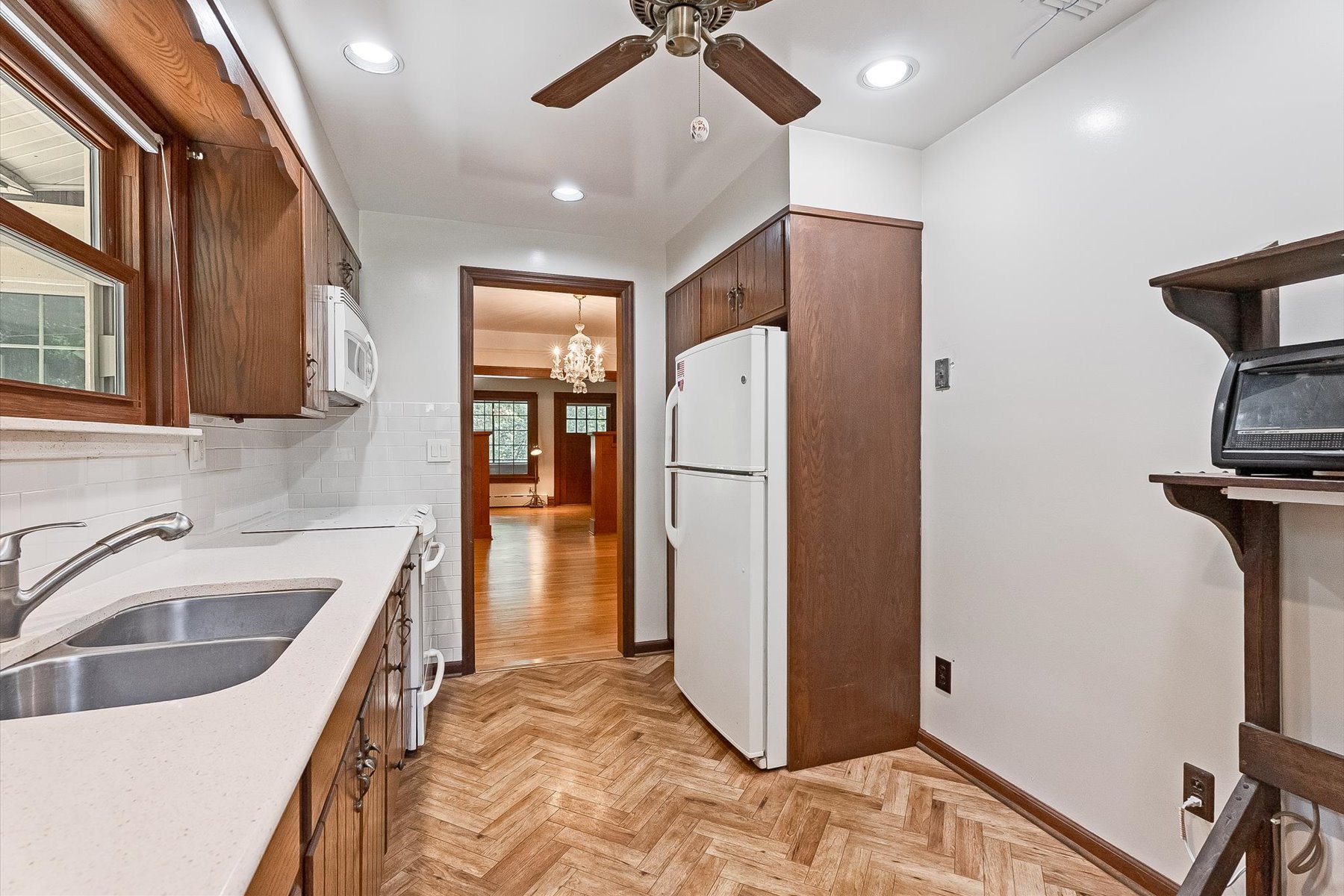  Authentic Craftsman-Style Property Offers Timeless Character - 物件實景