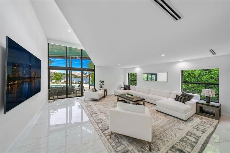 Sea Ranch Lakes, Florida, 33308, United States, 5 Bedrooms Bedrooms, ,7 BathroomsBathrooms,Residential,For Sale,1951664