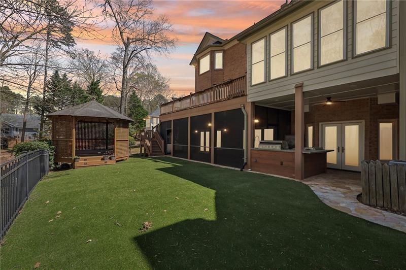 Buford, Georgia, 30518, United States, 6 Bedrooms Bedrooms, ,5 BathroomsBathrooms,Residential,For Sale,1976033