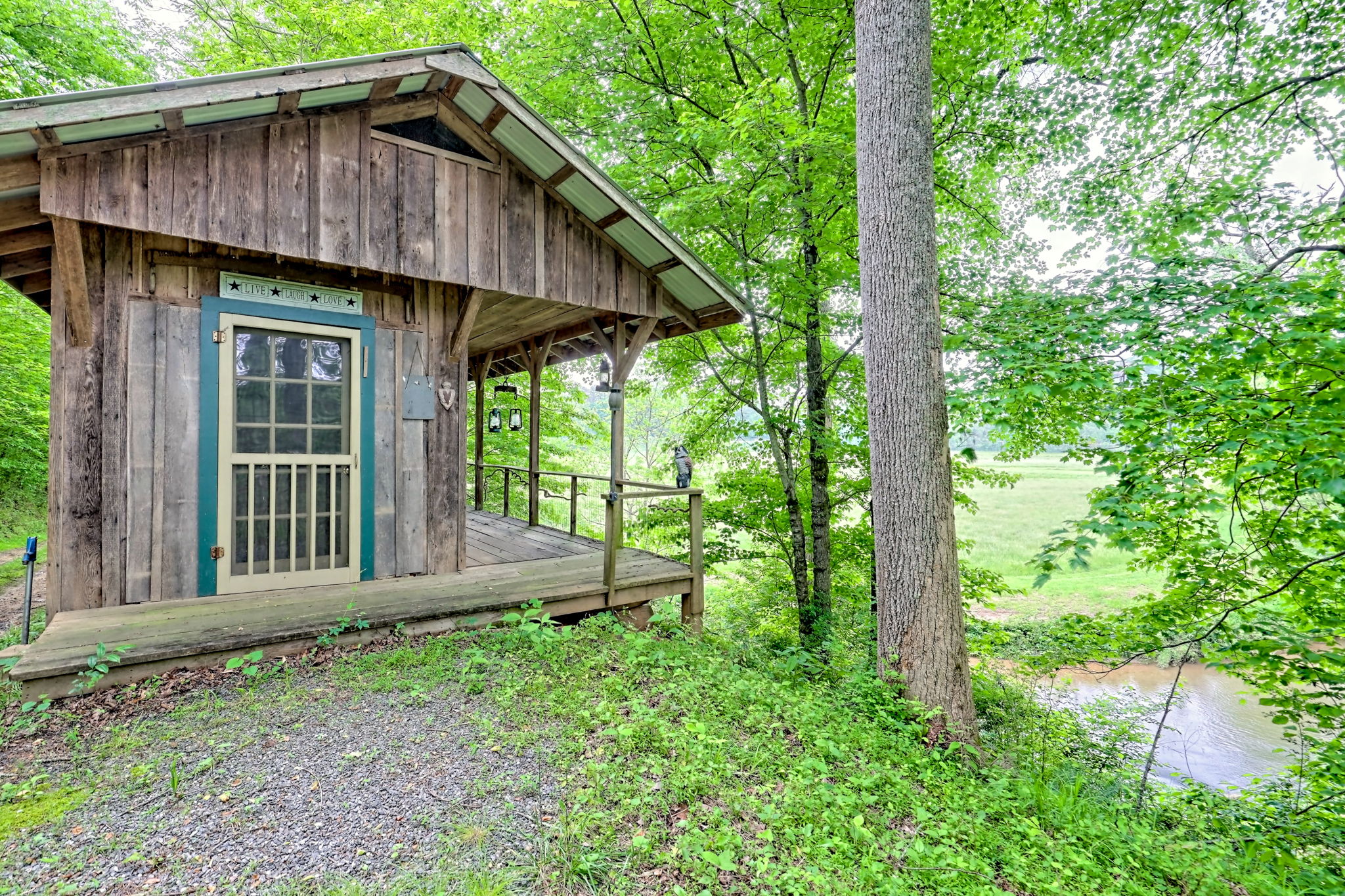 Warne, North Carolina, 28909, United States, 3 Bedrooms Bedrooms, ,3 BathroomsBathrooms,Residential,For Sale,1826737