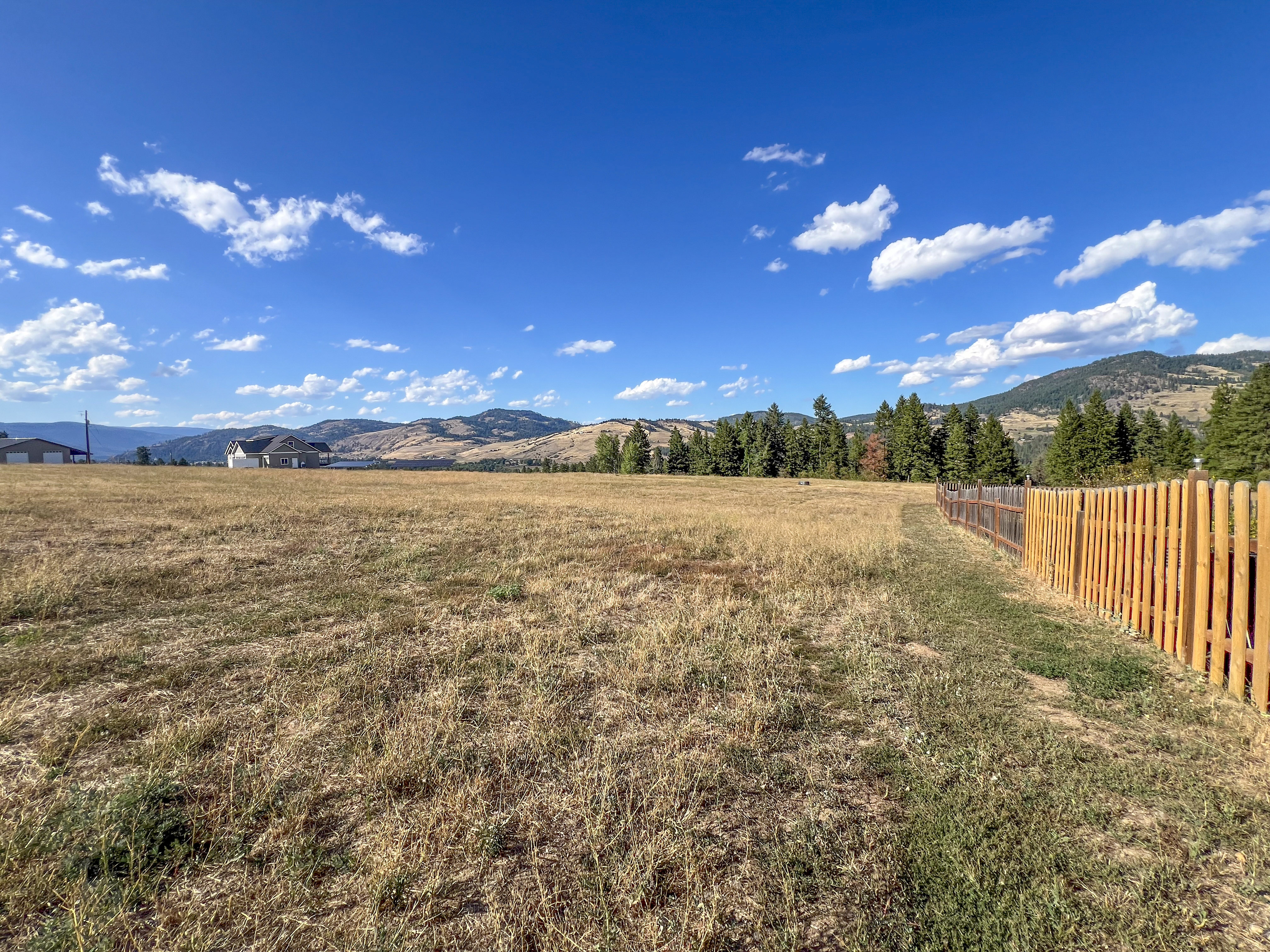 Kettle Falls, Washington, 99141, United States, 4 Bedrooms Bedrooms, ,4 BathroomsBathrooms,Residential,For Sale,1984366