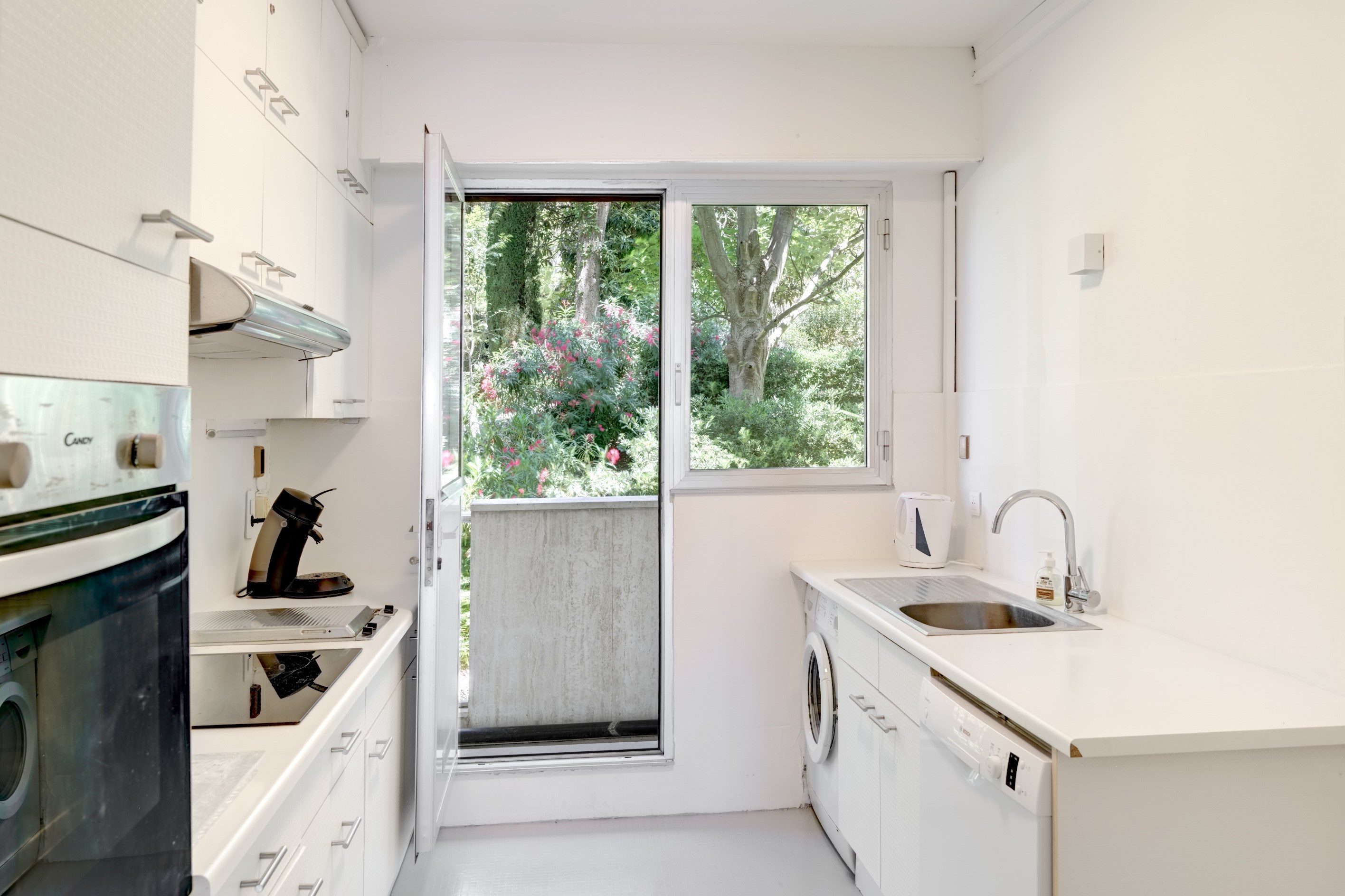  Sea view apartment for renovation in a prestigious residence in Cannes Californ… - 物件實景