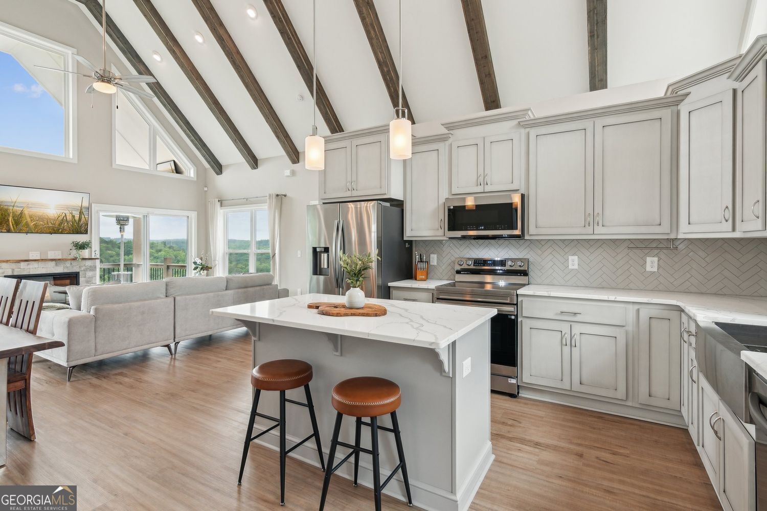 Ellijay, Georgia, 30540, United States, 3 Bedrooms Bedrooms, ,3 BathroomsBathrooms,Residential,For Sale,1858970